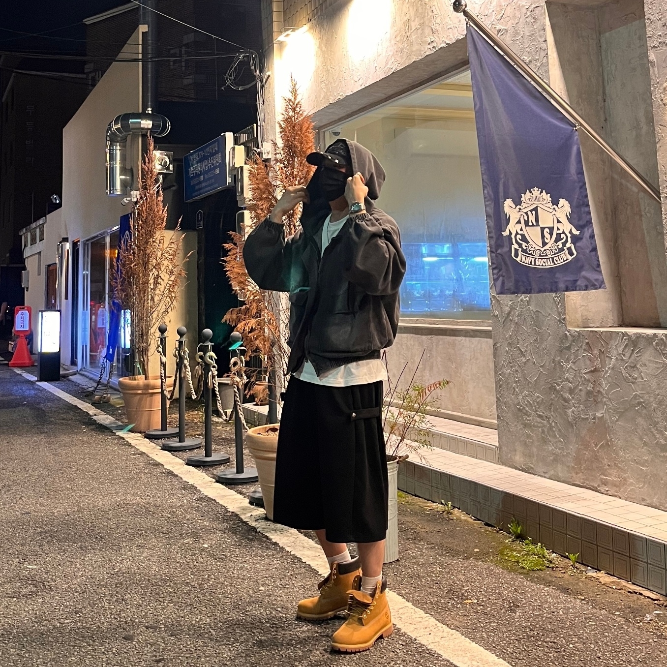 Timberland Premium 6 inch Waterproof Boot Wheat Nubuck - Wide, True Religion x NOMANUAL No Religion Logo Patch Work Cap Washed Black 착용 스타일