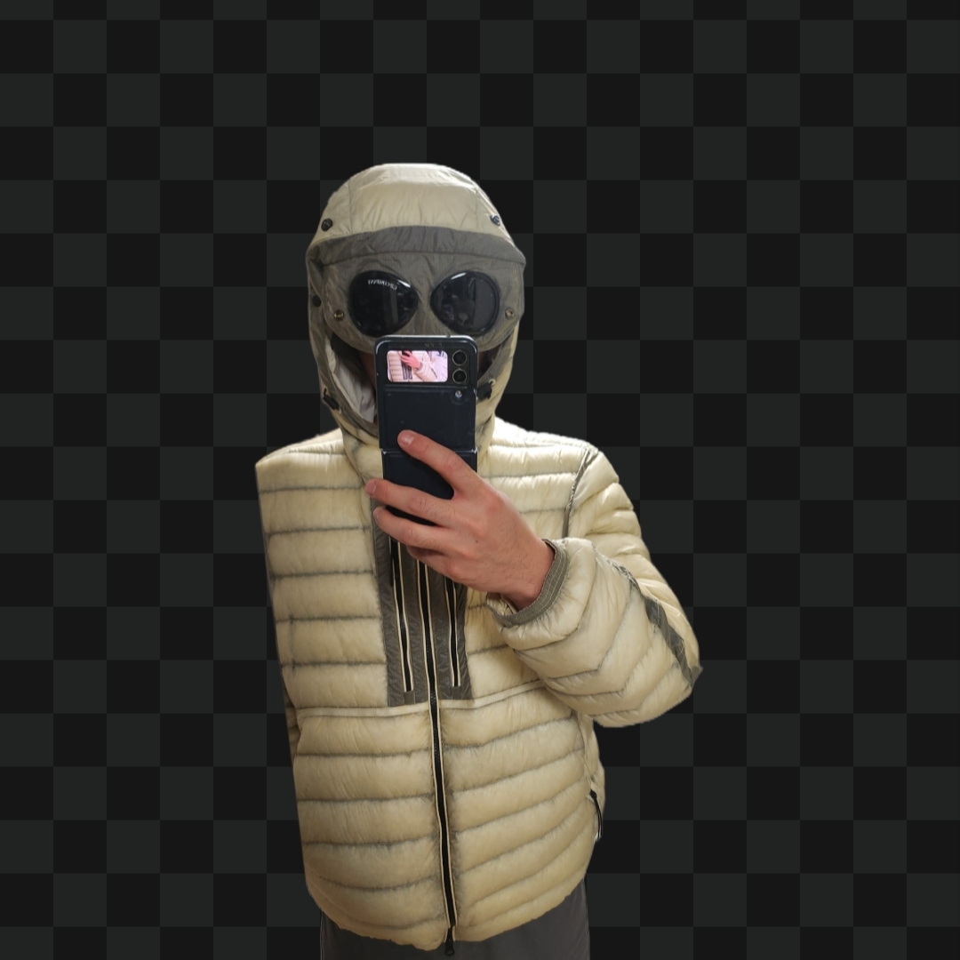 C.P. Company D.D. Shell Goggle Down Jacket Pistachio Shell Beige - 25FW, C.P. Company D.D. Shell Goggle Down Jacket Pistachio Shell Beige - 25FW 착용 스타일