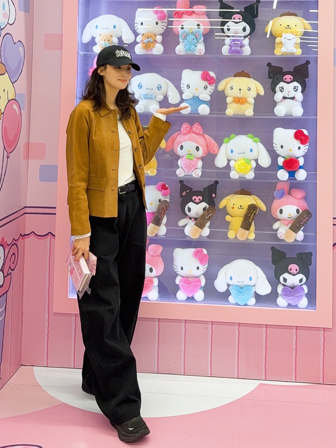 Hoka Bondi 9 Black - Wide, Supreme Splatter 6-Panel Black - 25FW 착용 스타일 - 2