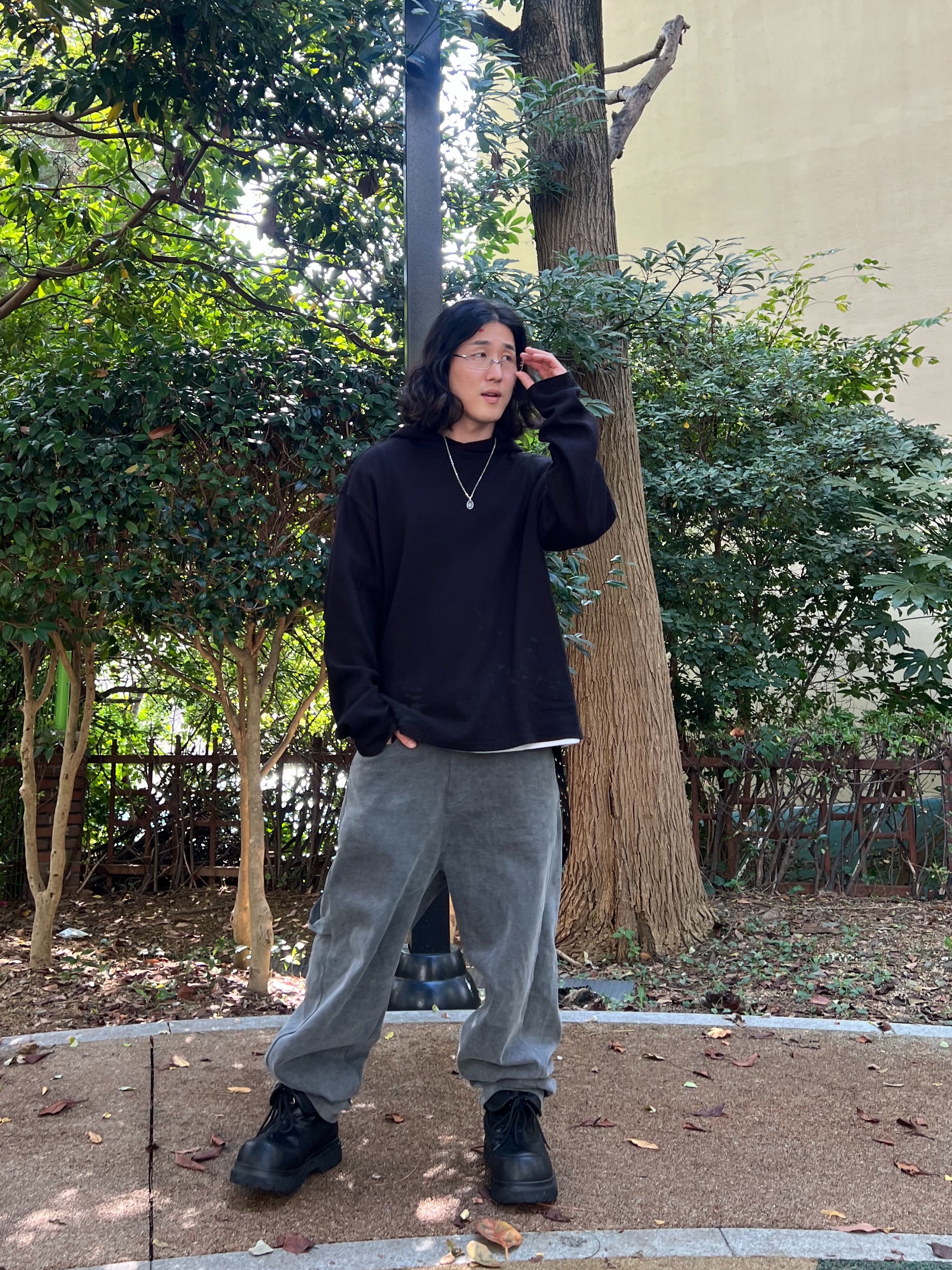 Kamien x MJD Double Hole Belt Black Shearling Calfskin, Gentle Monster Paranoyd 02 Silver Clear 착용 스타일 - 3