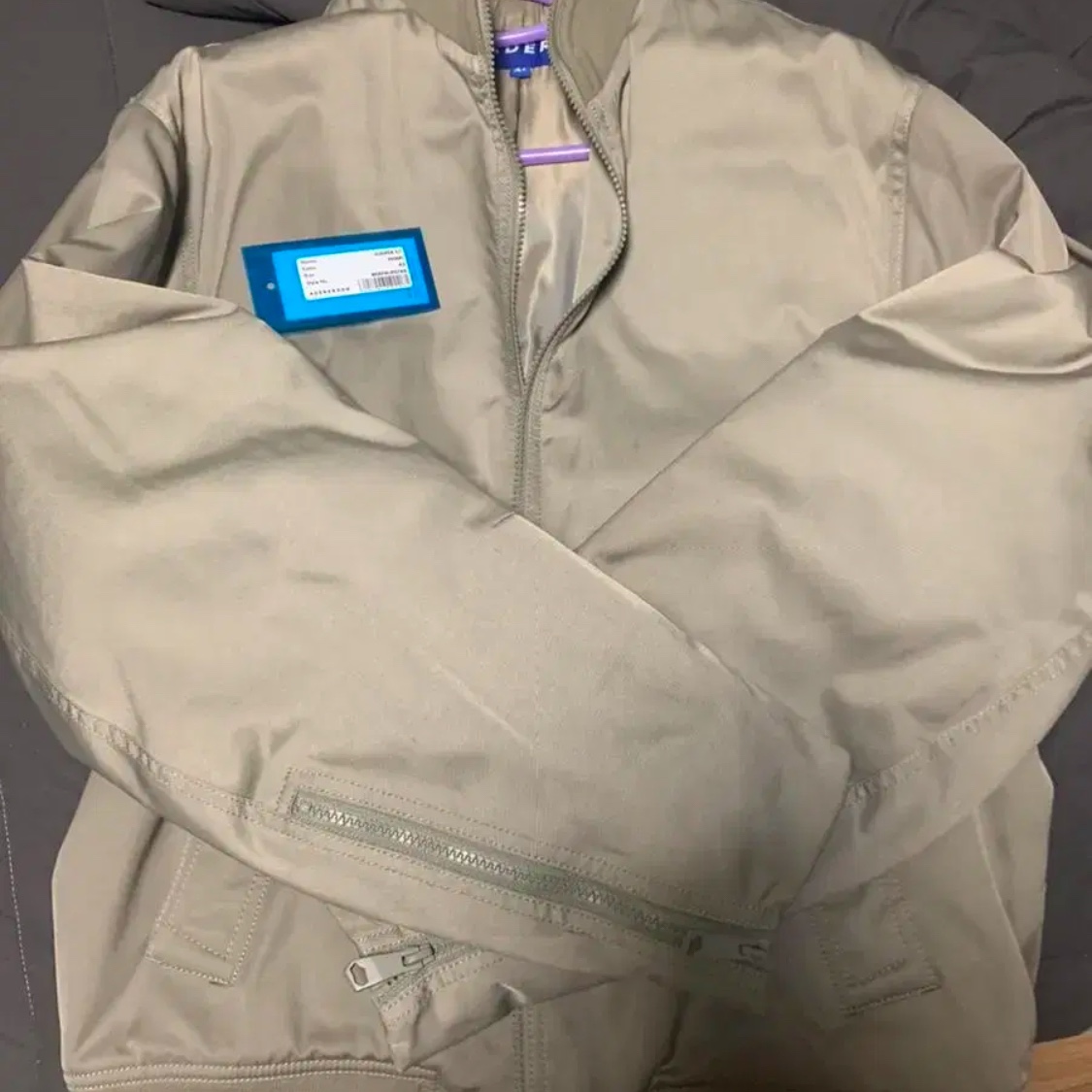 Ader Error Frank MA-1 Jumper Khaki 착용 스타일