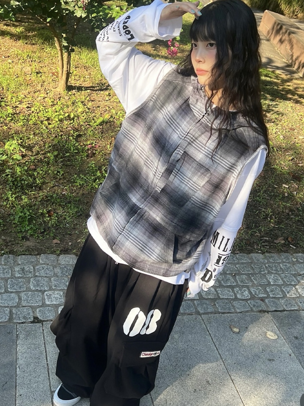 Vans Knu-Skool Black True White 착용 스타일 - 2