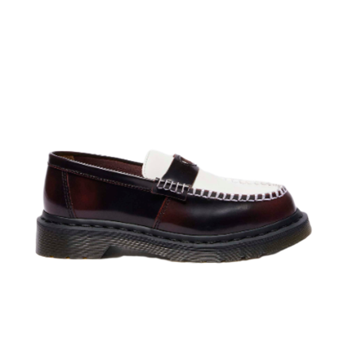 (W) 닥터마틴 펜톤 하트 투톤 아카디아 럽 오프 레더 로퍼 체리 레드 화이트((W) Dr. Martens Penton Heart Two Tone Arcadia Rub Off Leather Loafers Cherry Red White) - 1