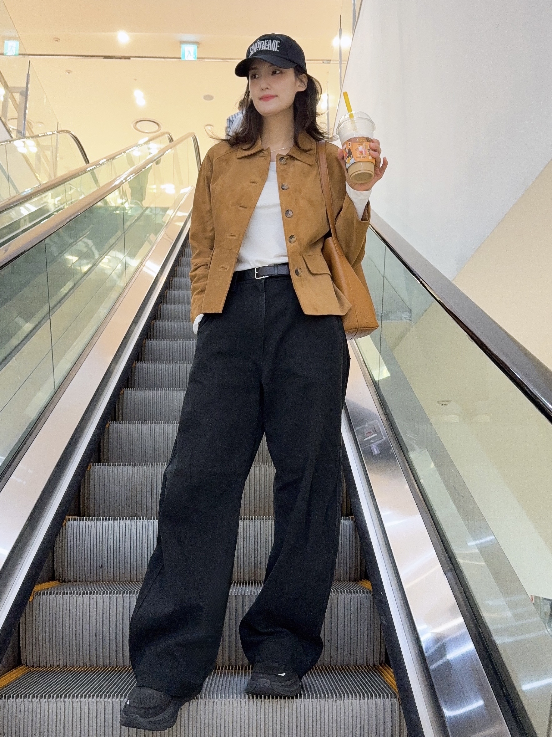 Hoka Bondi 9 Black - Wide, Supreme Splatter 6-Panel Black - 25FW 착용 스타일 - 10