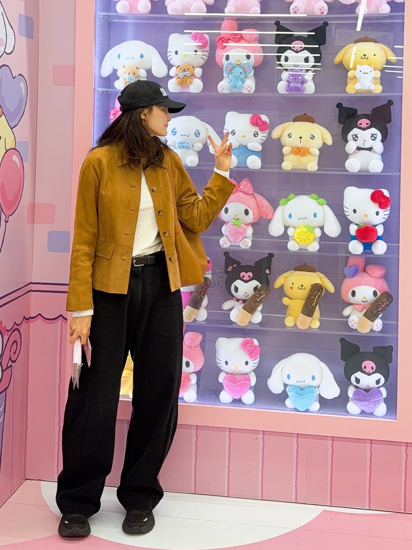 Hoka Bondi 9 Black - Wide, Supreme Splatter 6-Panel Black - 25FW 착용 스타일 - 4