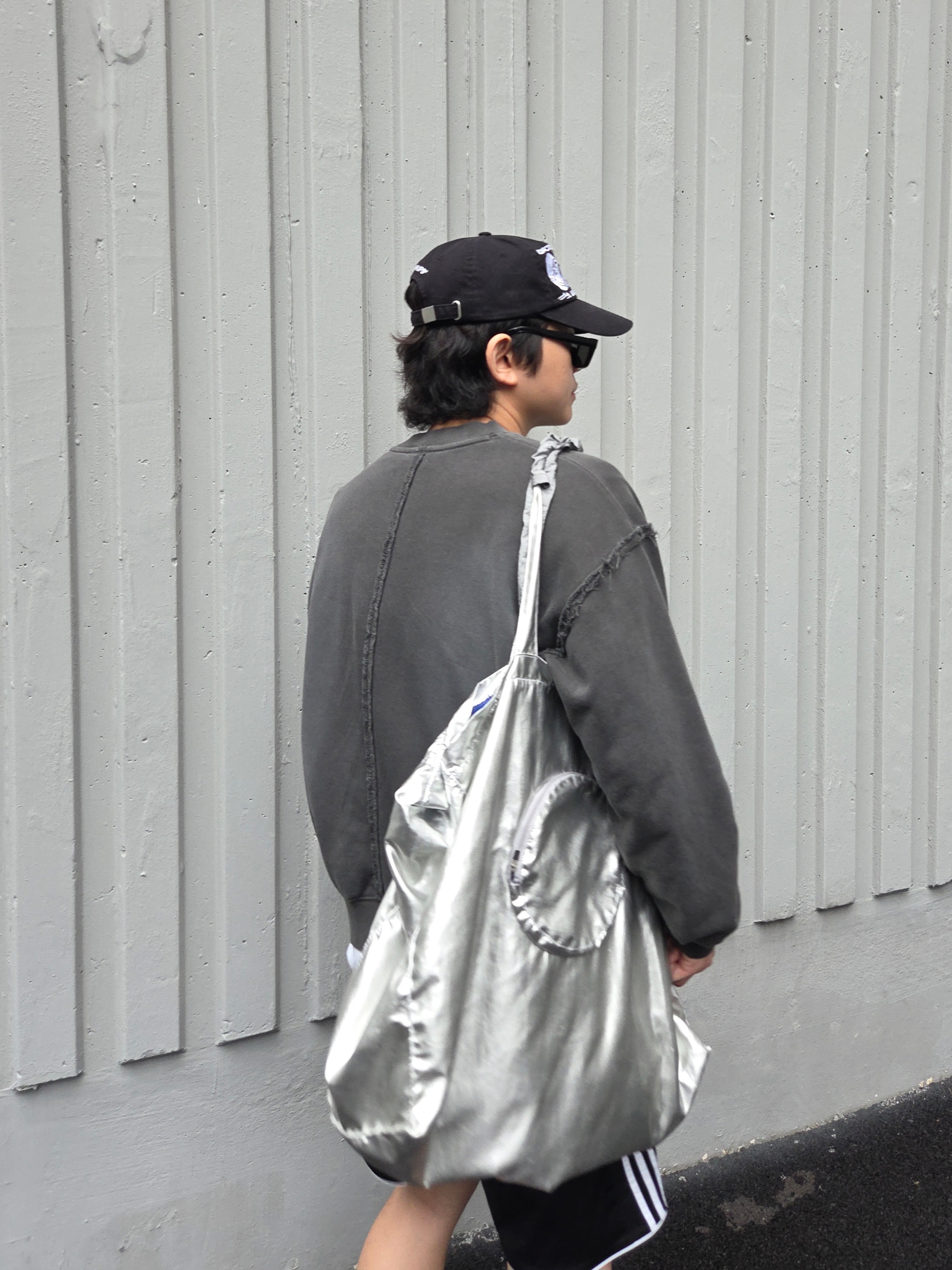 Covernat X Undermycar Destroyed Patch Sweatshirt Charcoal, Nike x Ambush Air Force 1 Low SP Black 착용 스타일 - 5
