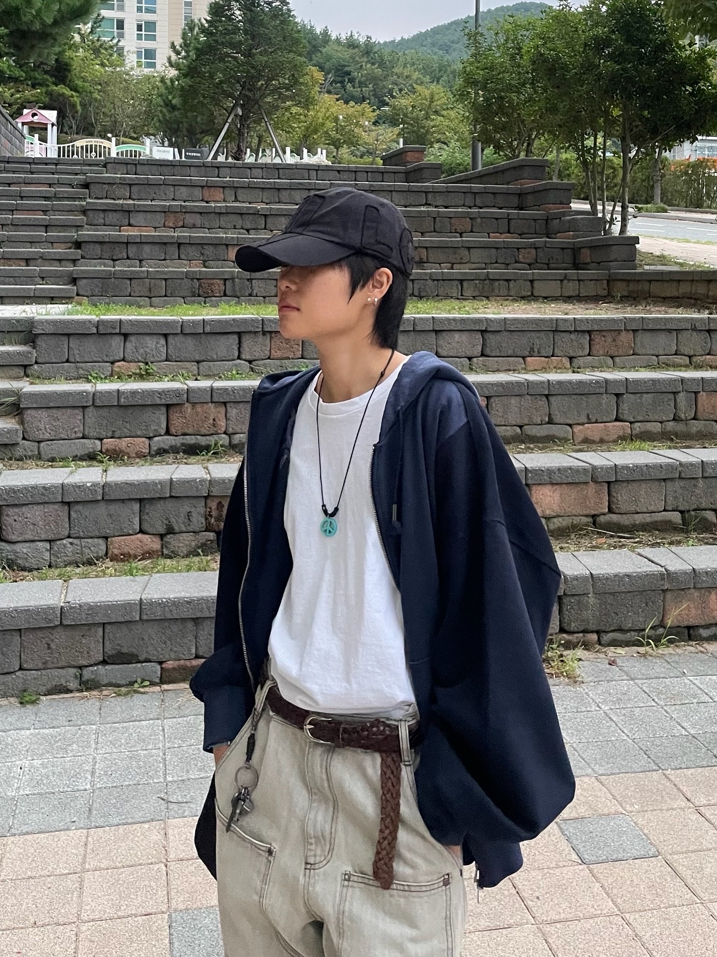 Karactor Ptery Double Knee Pants Light gray, Karactor Garment Dyed Hooded Zip-Up Pigment Navy 착용 스타일 - 3