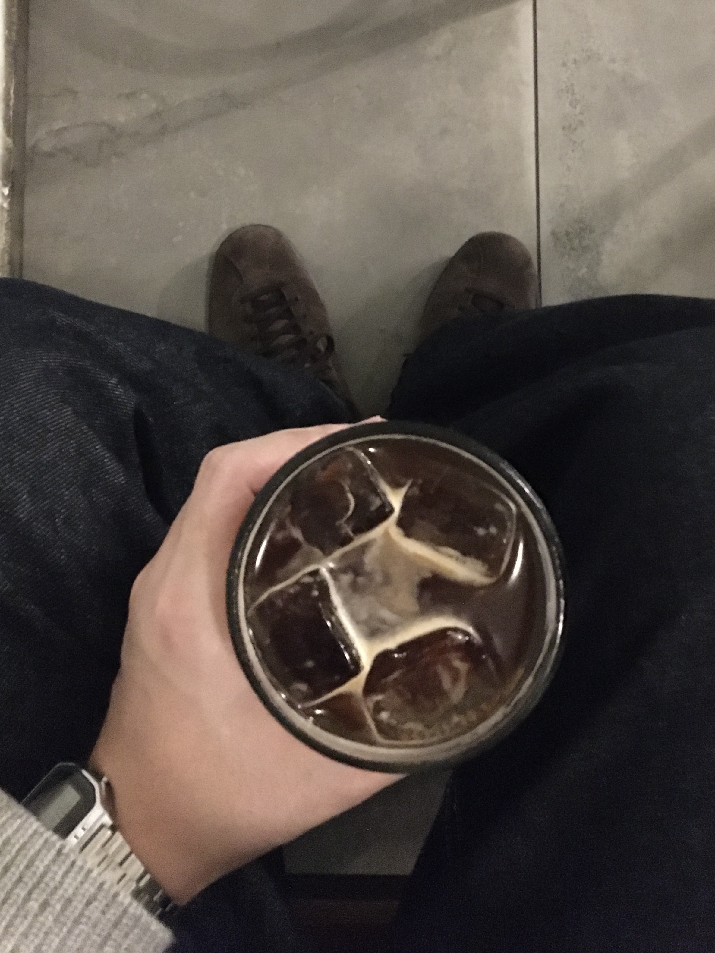 Adidas Tobacco Gruen Dark Brown, Casio A-158WA-1 착용 스타일