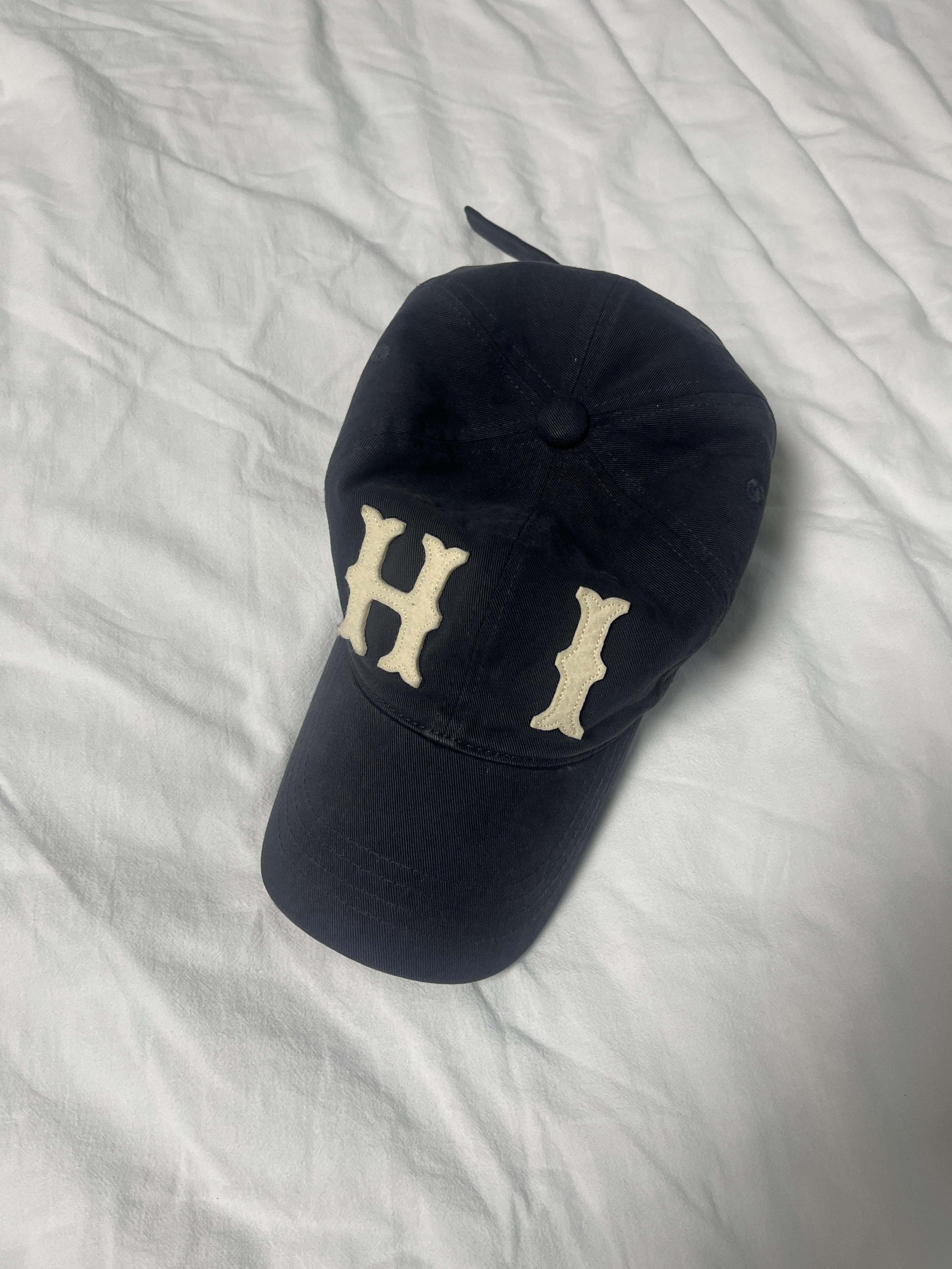 Polyteru Human Index HI Cap Navy (Classic Fit) 착용 스타일