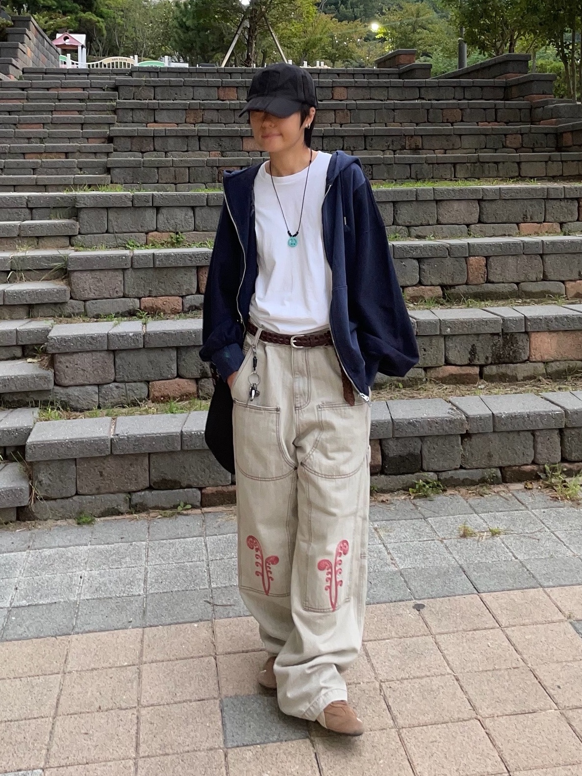 Karactor Ptery Double Knee Pants Light gray, Karactor Garment Dyed Hooded Zip-Up Pigment Navy 착용 스타일 - 2