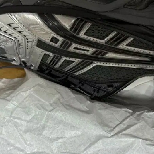 Asics x Unaffected Gel-Kayano 14 Silver Moon 착용 스타일