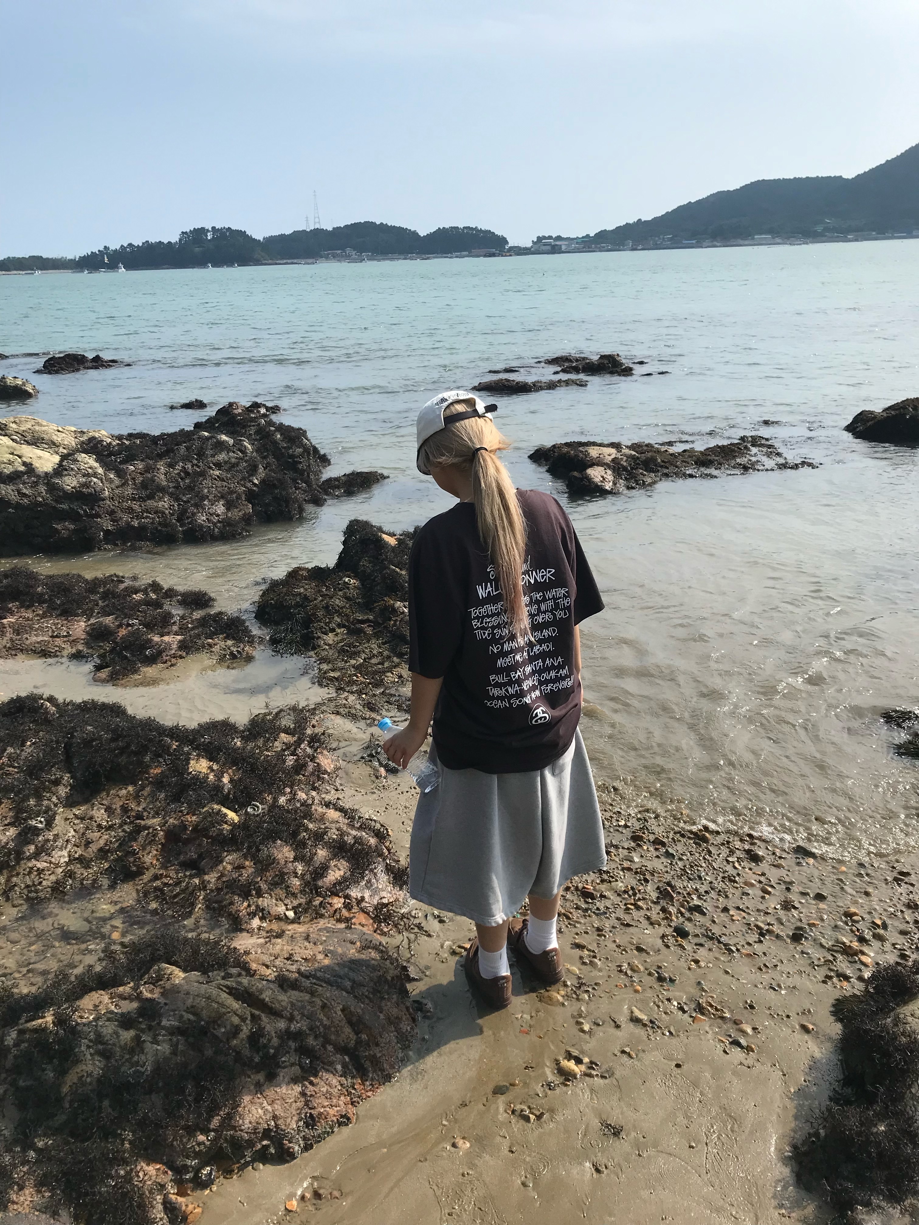 Stussy x Wales Bonner Ocean Song T-Shirt Brown, (W) Nike Air Force 1 '07 Cacao Wow 착용 스타일 - 1