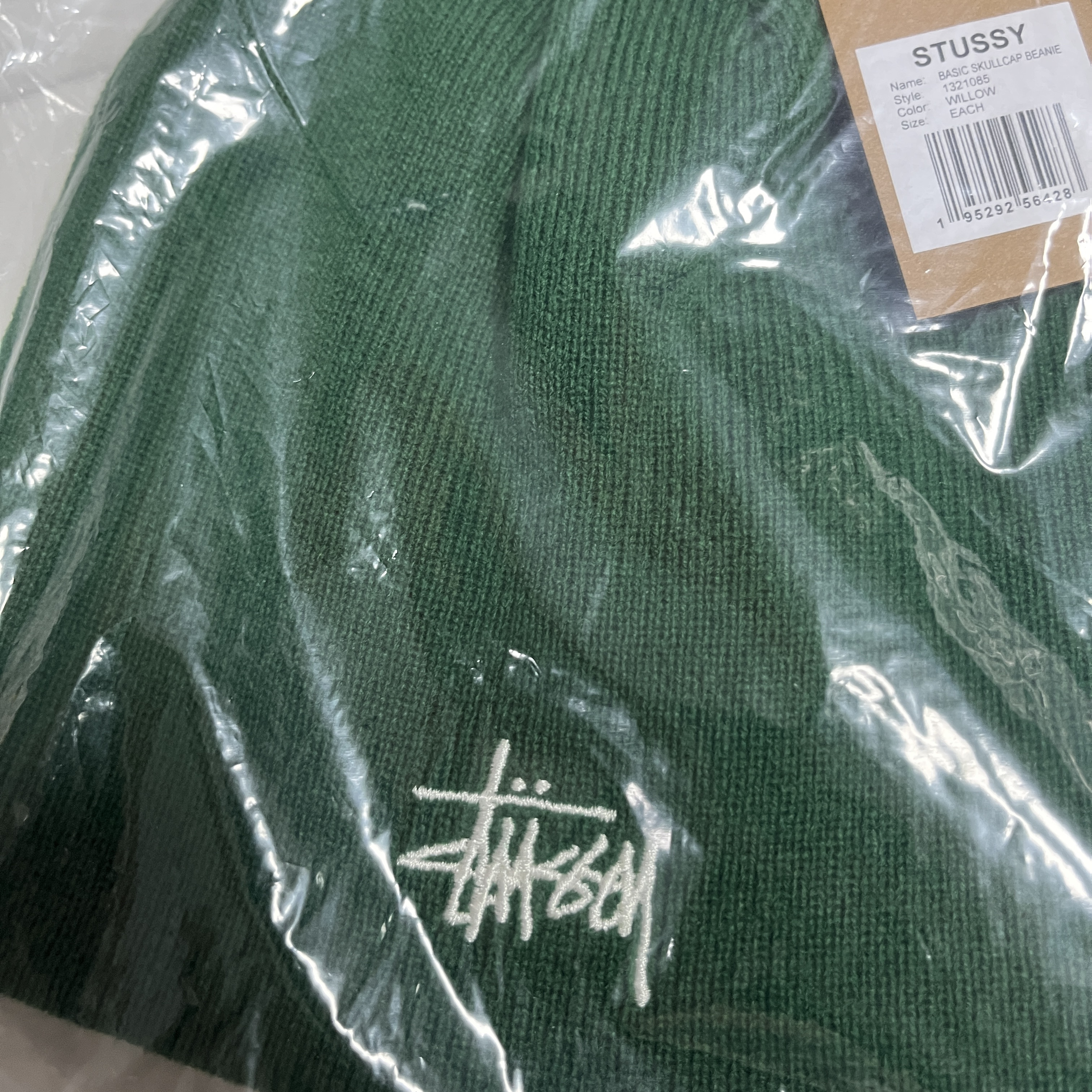 Stussy Basic Skullcap Beanie Willow 착용 스타일