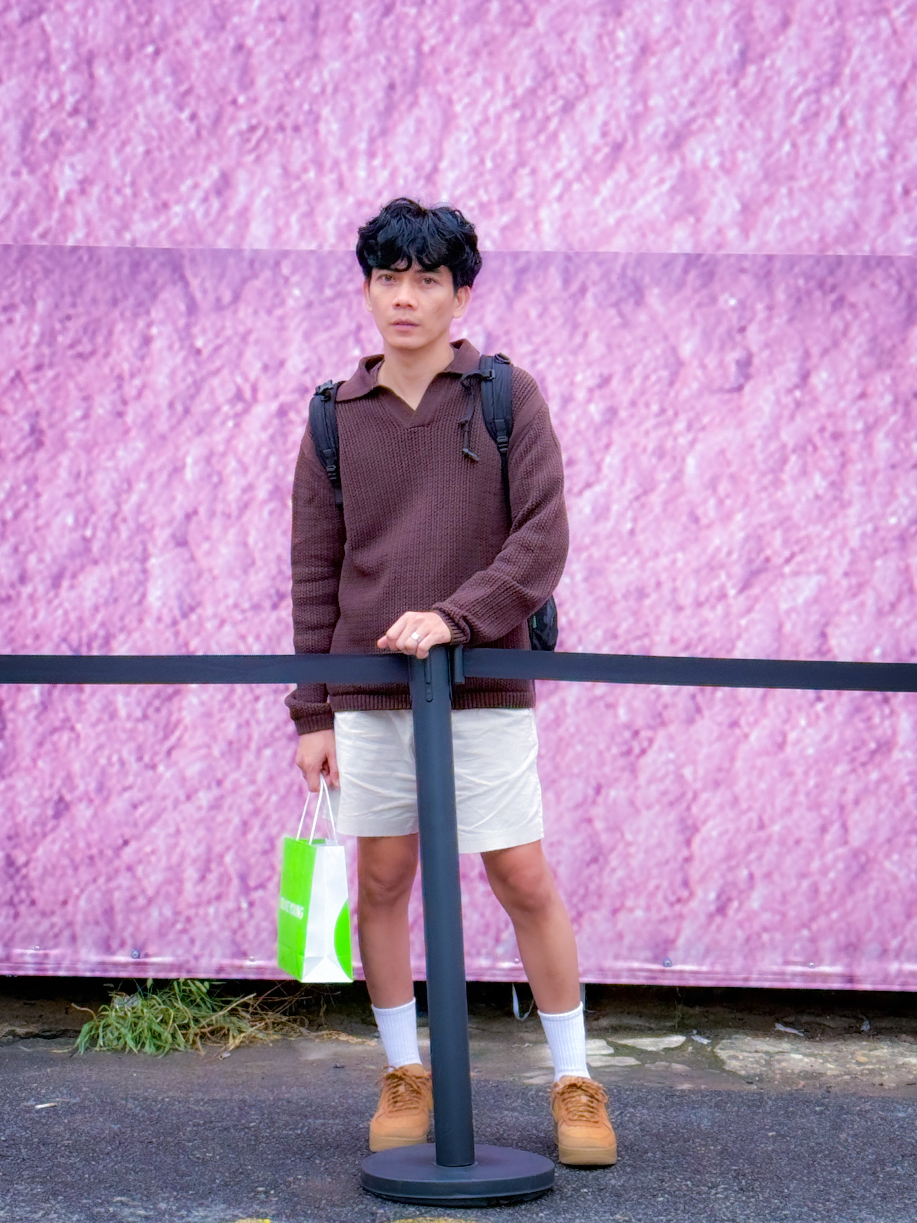 The North Face Mini Shot Black 착용 스타일