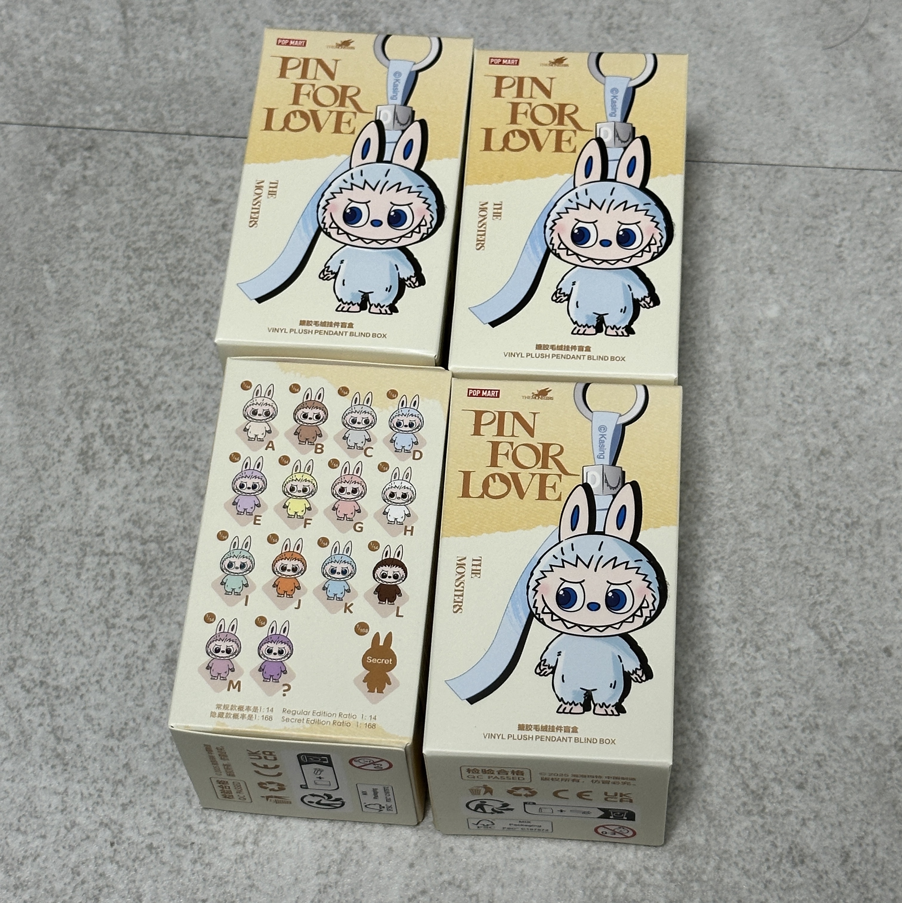 Pop Mart Labubu The Monsters Pin For Love Series Vinyl Plush Pendant Sealed Case (A-M) (1 Blind Box), Pop Mart Labubu The Monsters Pin For Love Series Vinyl Plush Pendant Sealed Case (A-M) (14 Blind Boxes) 착용 스타일