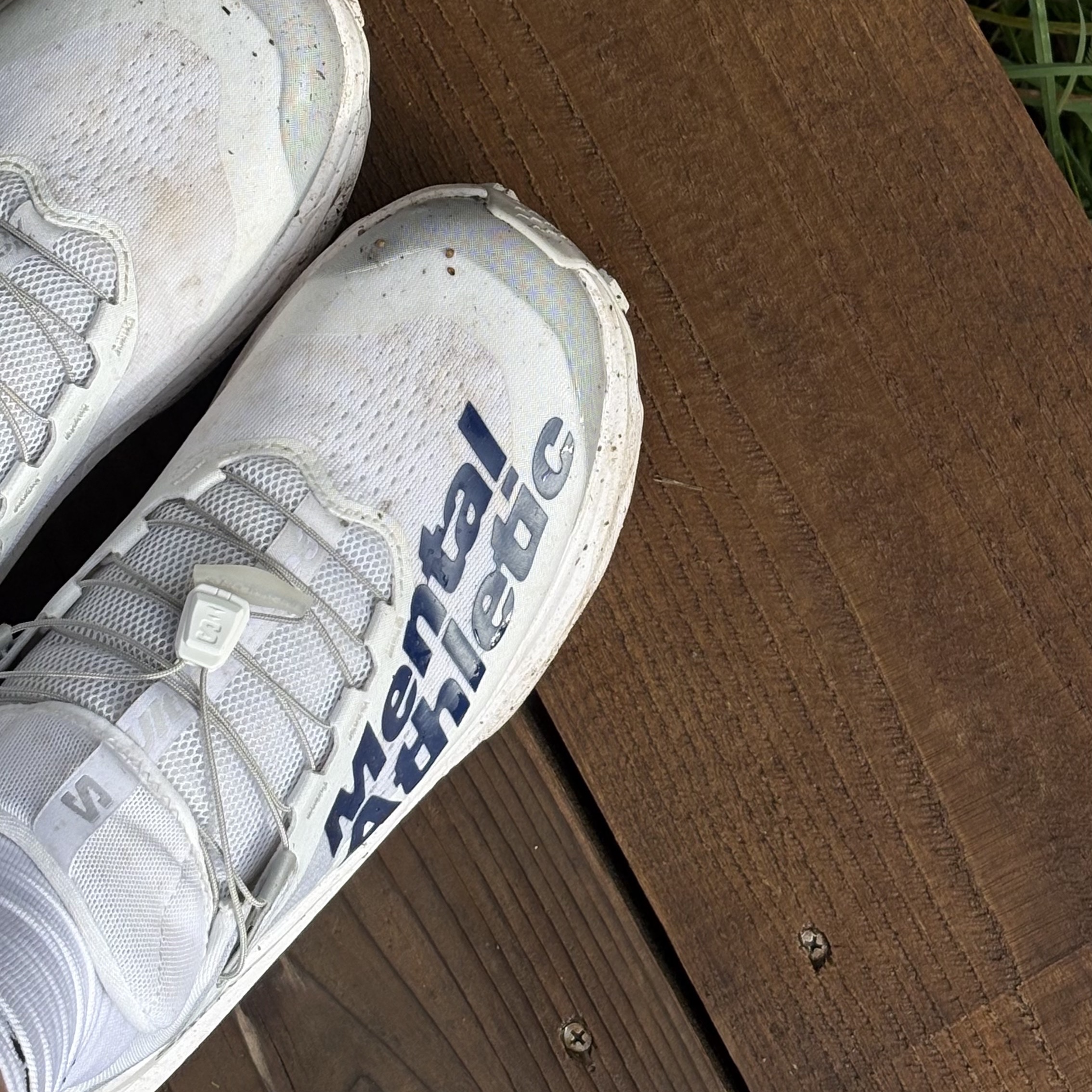 Salomon x Mental Athletic Ultra Glide 3 Sneakers White Lunar Rock, Salomon x Mental Athletic Crew Socks White Lunar Rock 착용 스타일 - 2