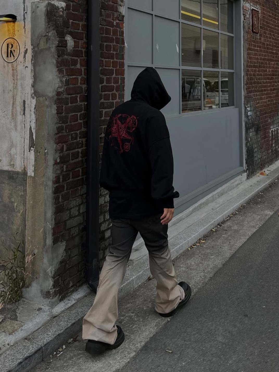 Undermycar x Emostanceclub Deremo Double Logo Oversized Hoodie Toreador - 23FW 착용 스타일