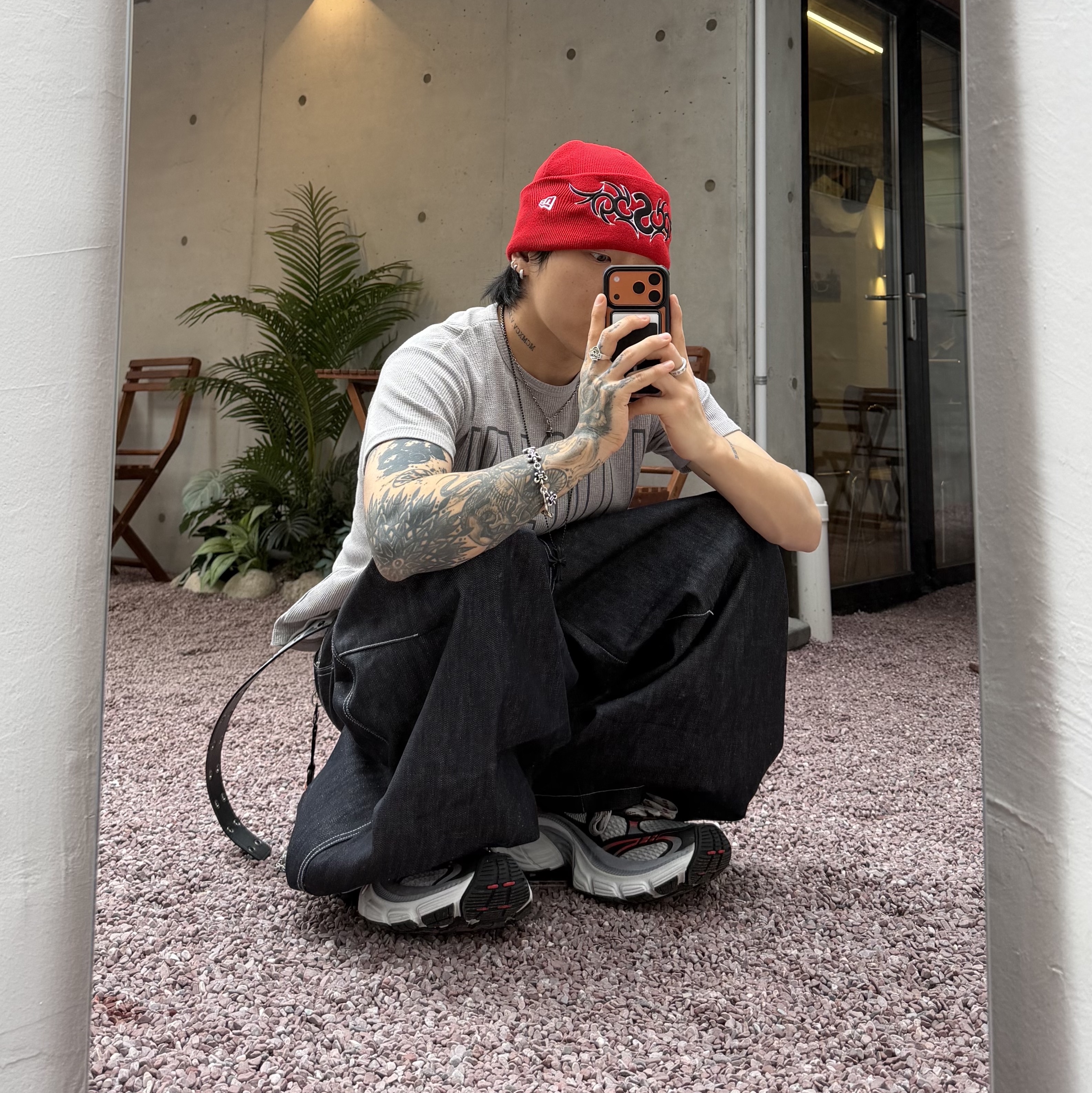 Supreme New Era Tribal S Logo Beanie Red - 25FW 착용 스타일