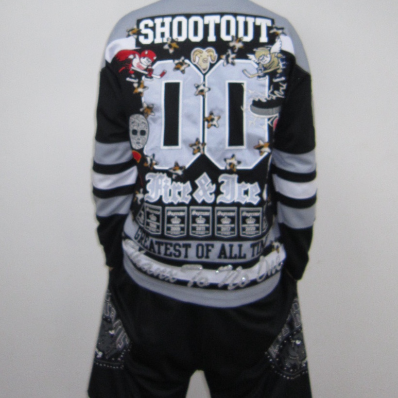 Supreme Fire & Ice Hockey Jersey Black - 25FW, Supreme Studded Basketball Shorts Black - 25SS 착용 스타일 - 1