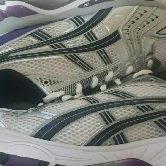 (W) Asics Gel-Kayano 14 White Dark Grape 착용 스타일