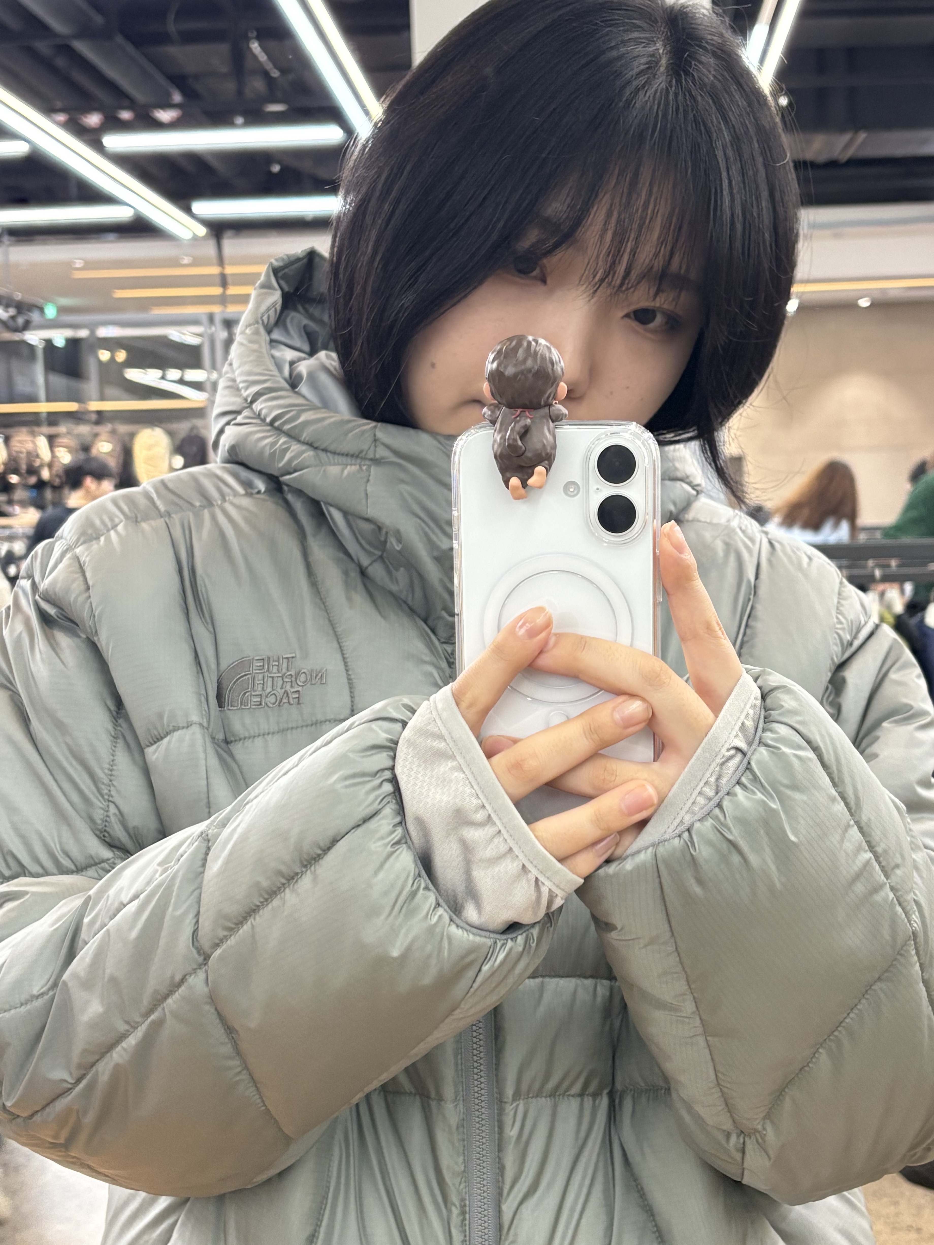 The North Face Wave LT On Jacket Gray, Sonny Angel x Monchhichi Hippers Sealed Case (1 Blind Boxes) 착용 스타일
