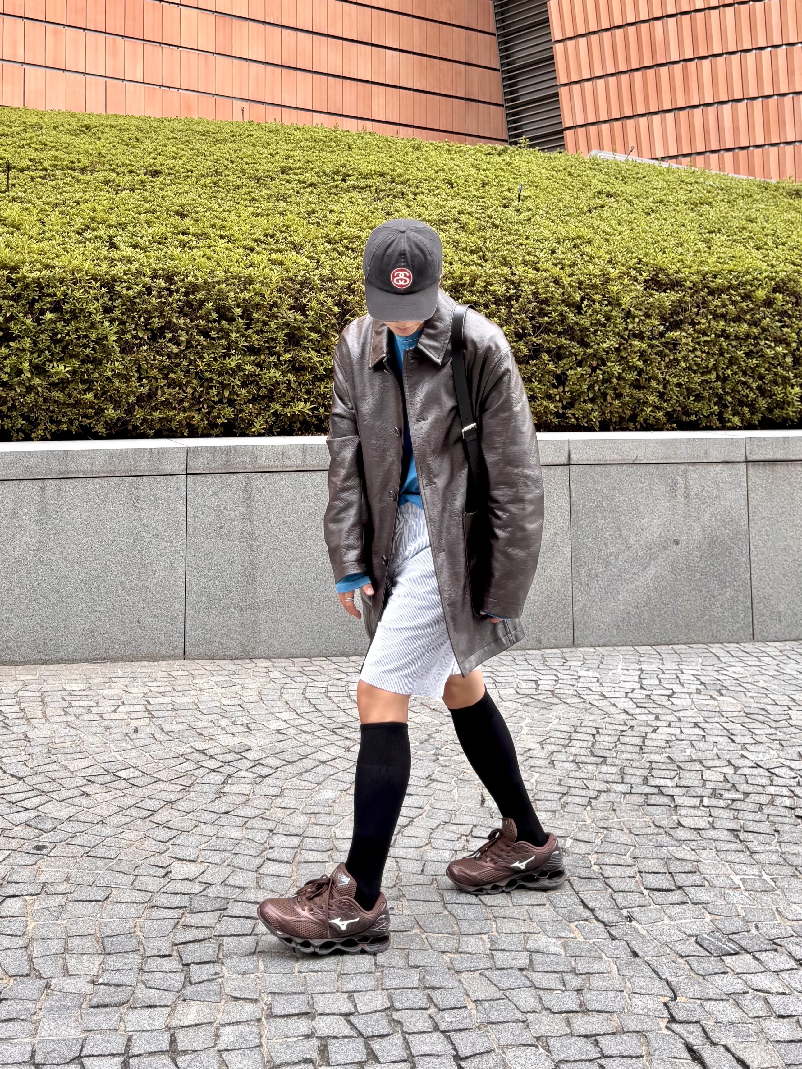 Kamien Titan Baggy Pants Beige, MJD x Kamien Double Hole Belt Oak Brown 착용 스타일 - 10