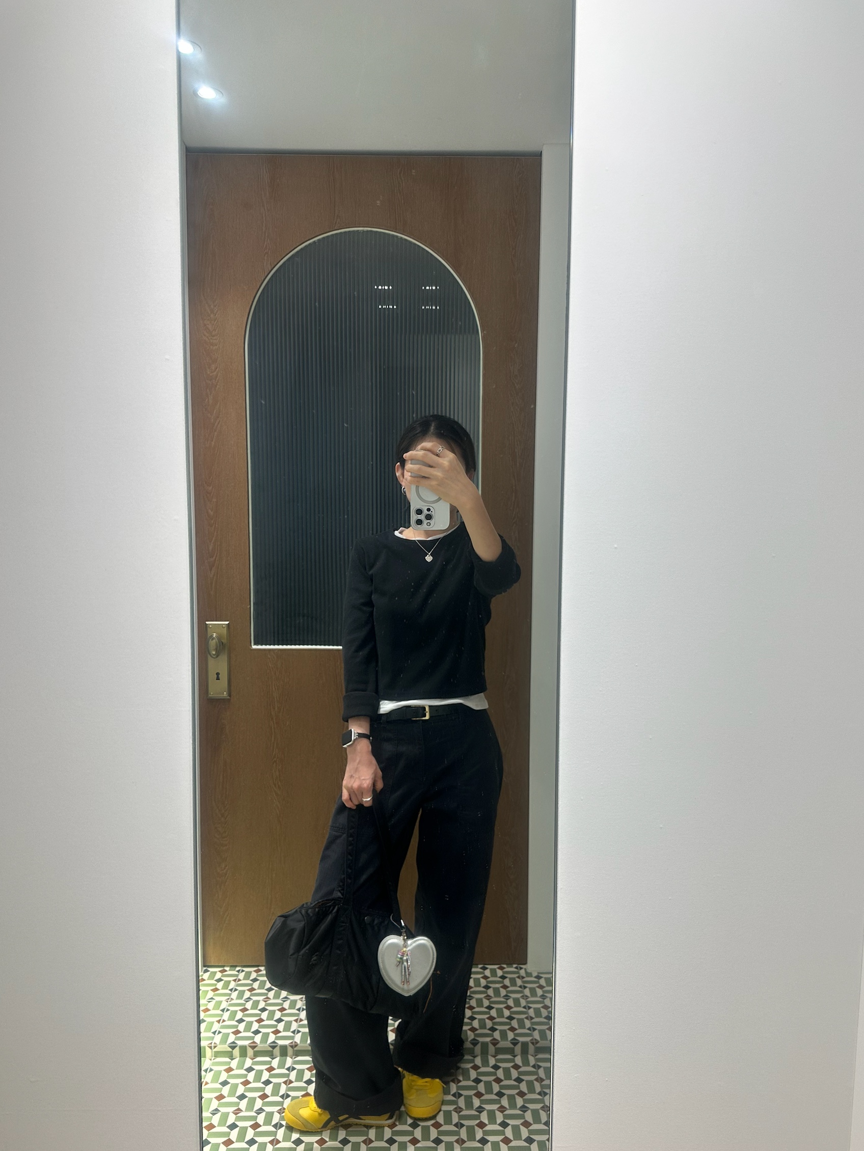 Porter Tanker Duffle Bag L Black, Onitsuka Tiger Mexico 66 Yellow Black 착용 스타일