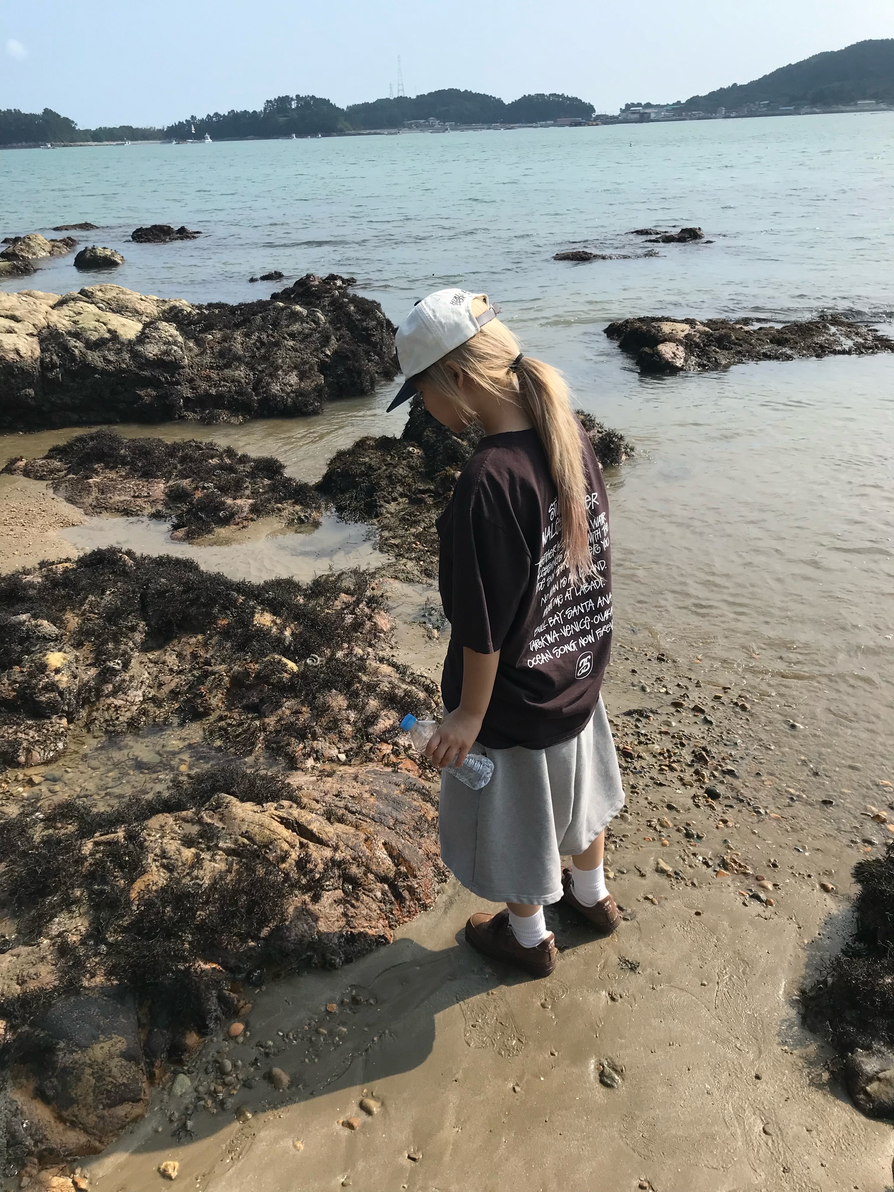 Stussy x Wales Bonner Ocean Song T-Shirt Brown, (W) Nike Air Force 1 '07 Cacao Wow 착용 스타일 - 2