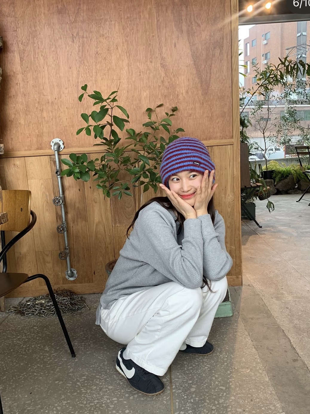 Nike x Jacquemus Moon Shoe SP Off Noir Cashmere, Nike x Jacquemus Moon Shoe SP Alabaster Off Noir 착용 스타일 - 1