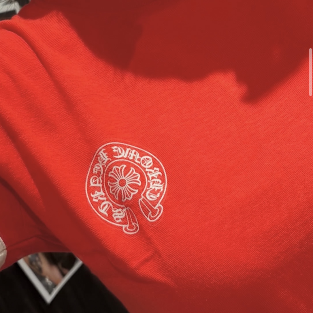 Chrome Hearts Rollerskate Horseshoe T-Shirt Red 착용 스타일