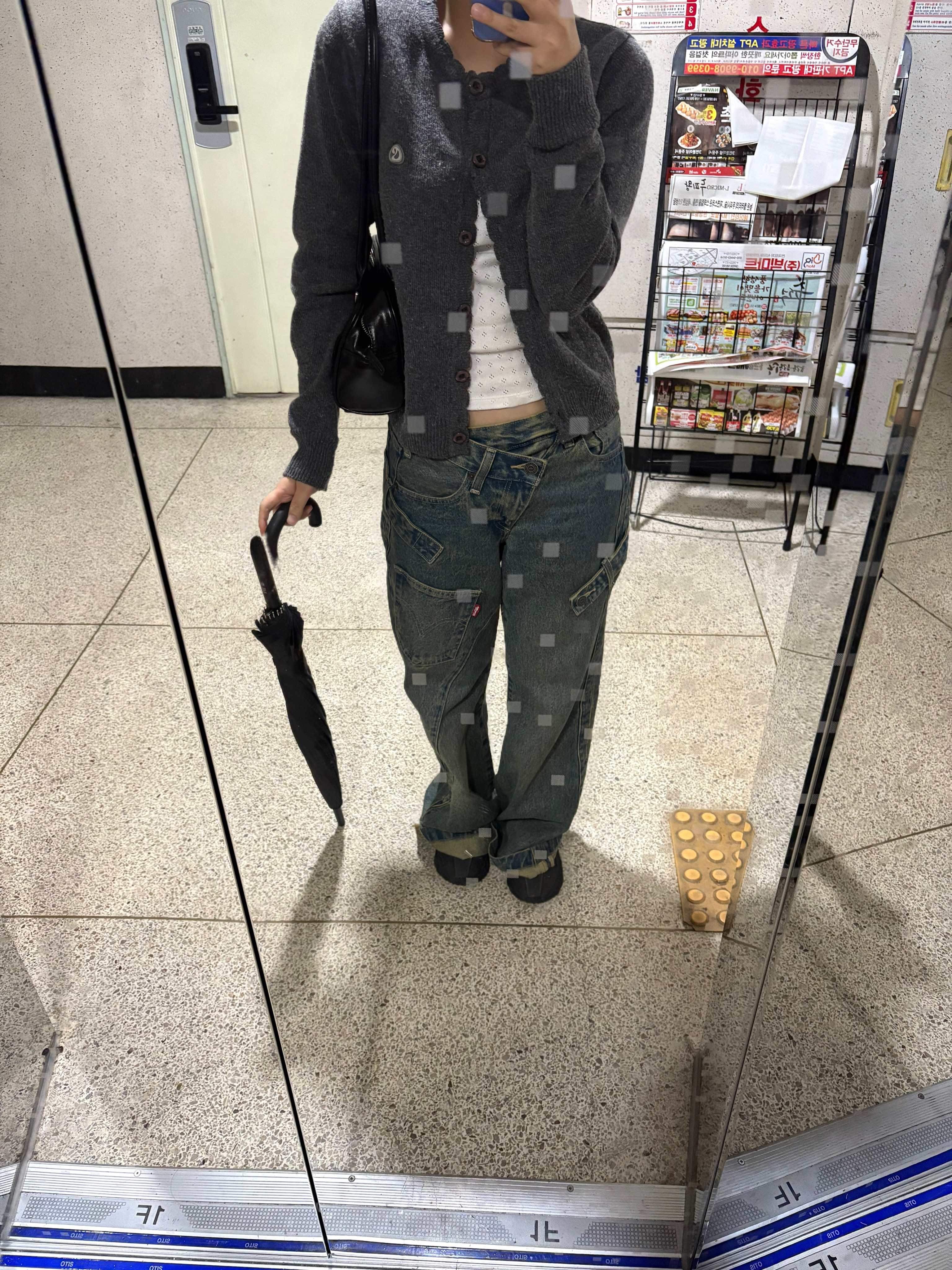 Stand Oil Chubby Bag Black, [KREAM 단독] ADSB Andersson Bell x Levi's Women Overlay Jean Tinted Indigo - 24FW 착용 스타일