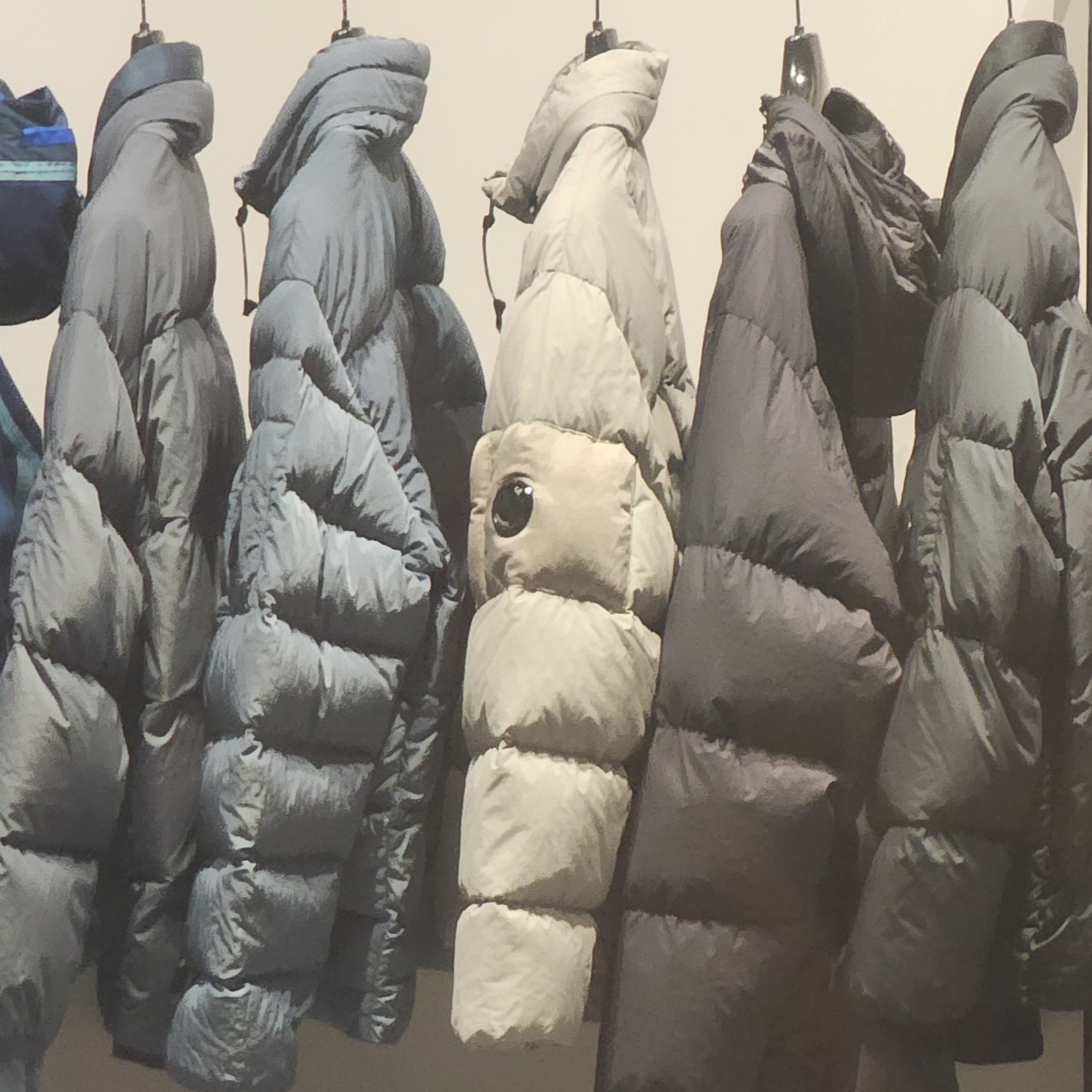 C.P. Company DD Shell Down Jacket Vintage Khaki Beige - 24FW 착용 스타일