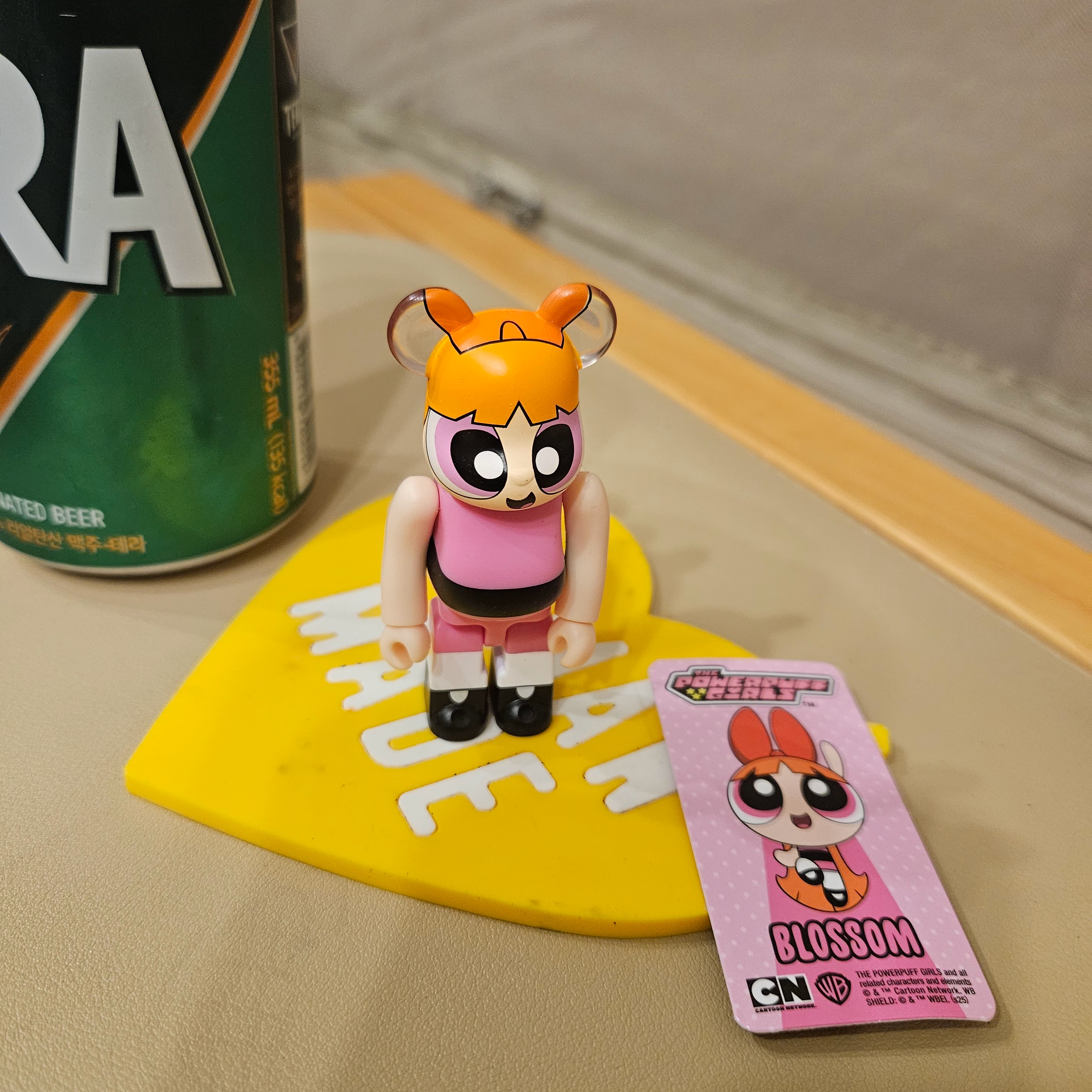 Human Made Heart Rubber Coaster Yellow, Bearbrick Series 50 Sealed Case 100% (24 Blind Boxes) 착용 스타일 - 3