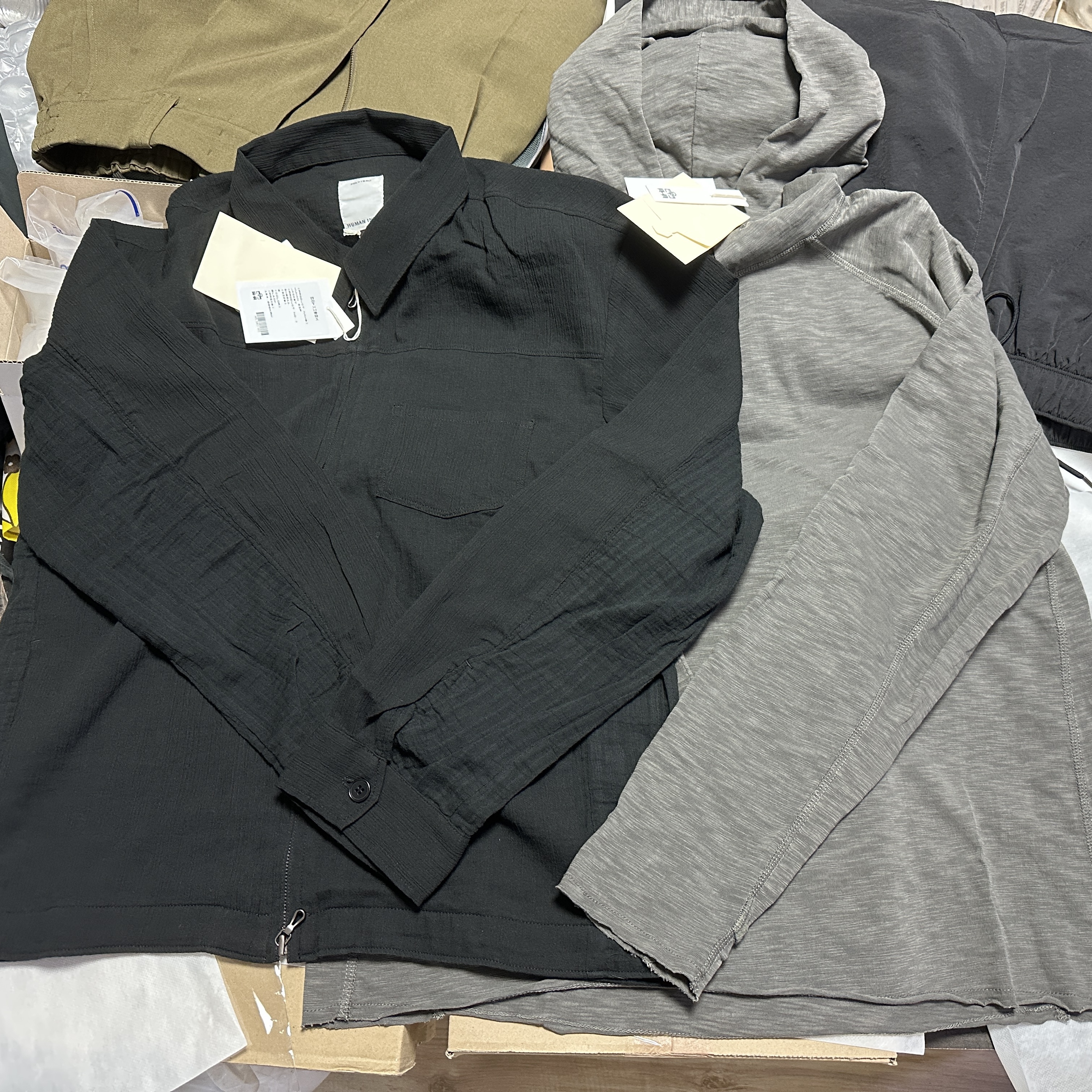 [기간한정 20%쿠폰] Polyteru Human Index Human Slub Hoodie Charcoal, [기간한정 20%쿠폰] Polyteru Human Index Human Zip Jacket Black 착용 스타일