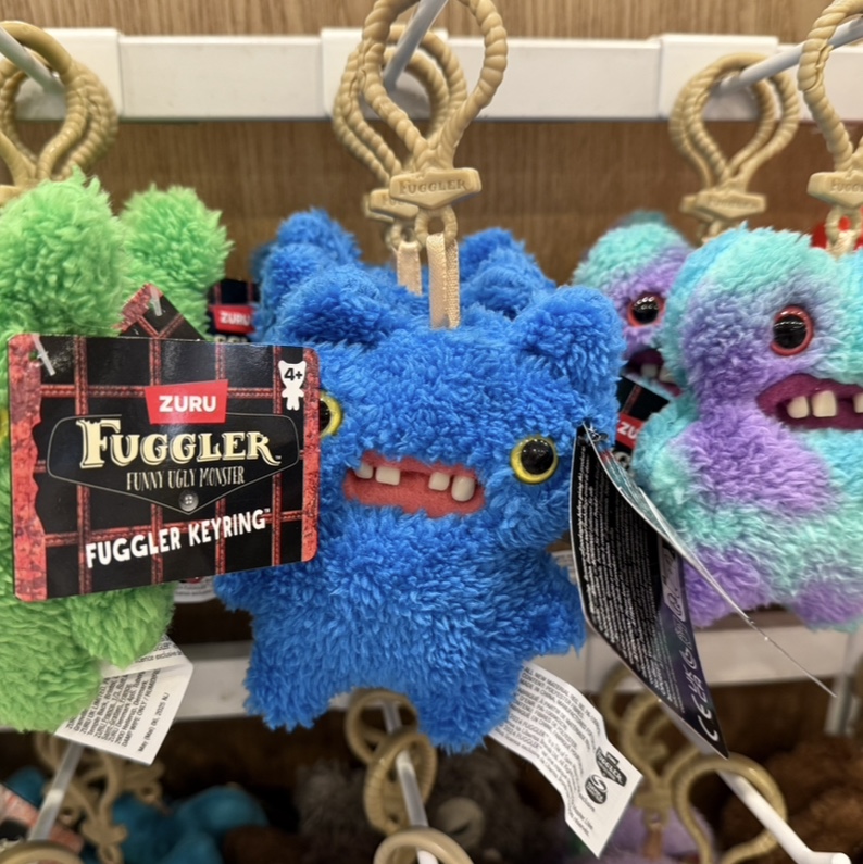Fuggler Screech Keyring Blue 착용 스타일