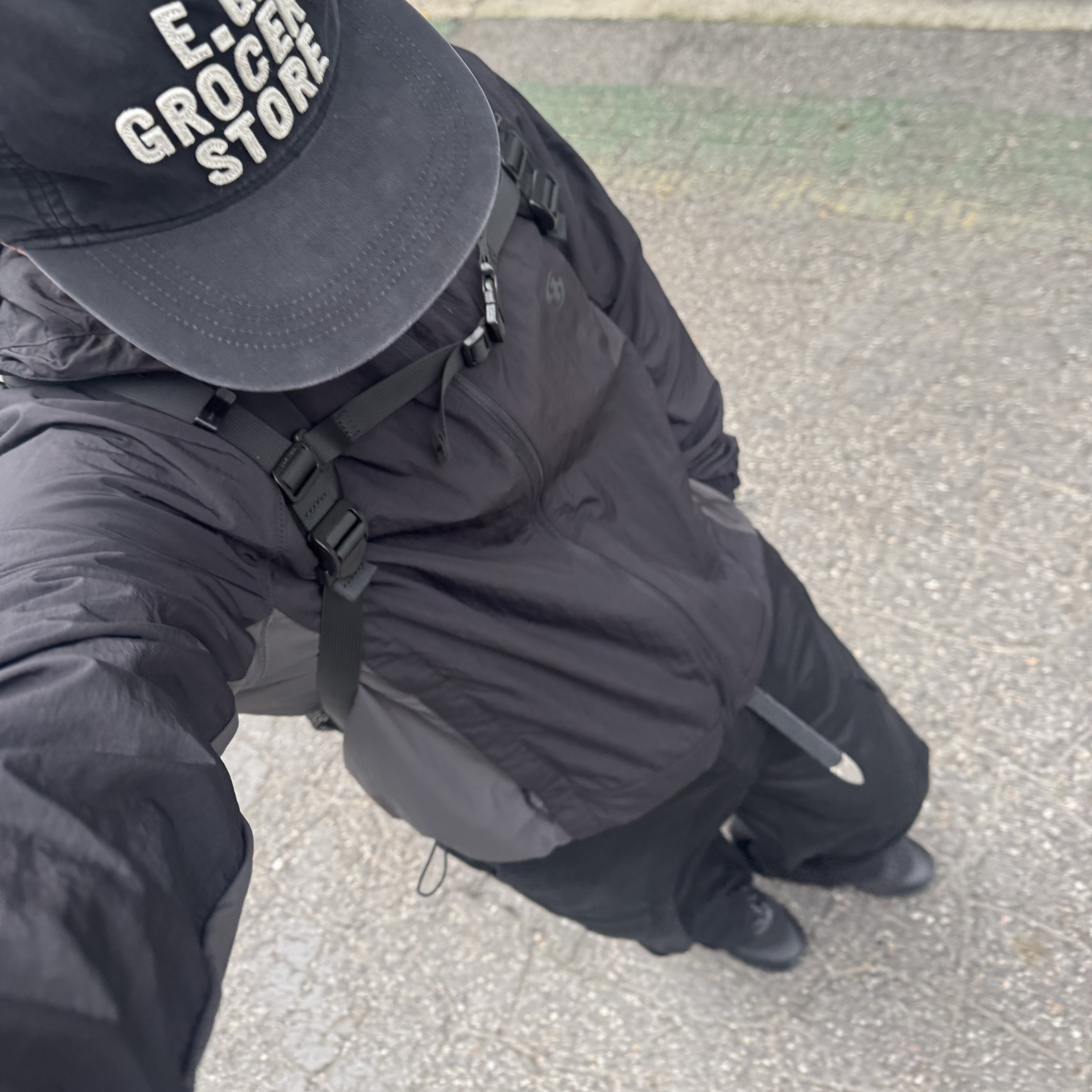 Sansan Gear Alpha Jacket Black 착용 스타일