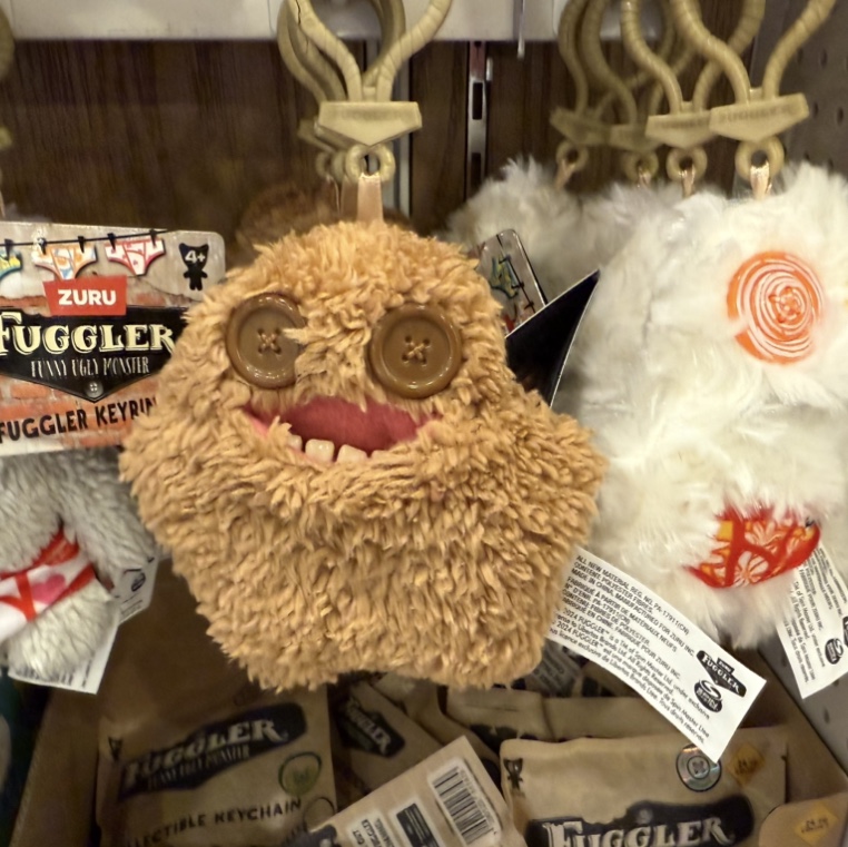 Fuggler Splodge Keyring Brown 착용 스타일