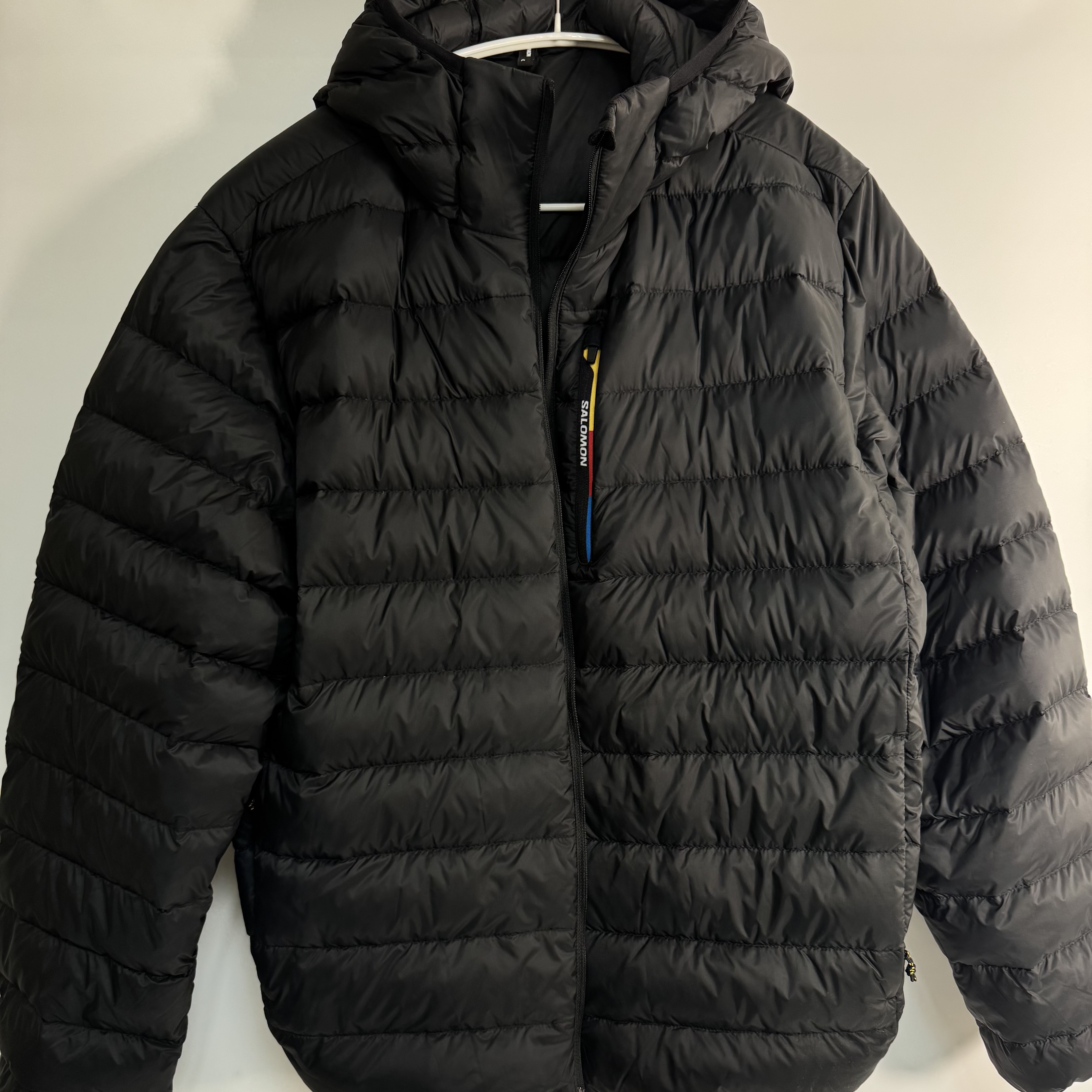 Salomon X-Fuse Hooded Down Jacket Black 착용 스타일