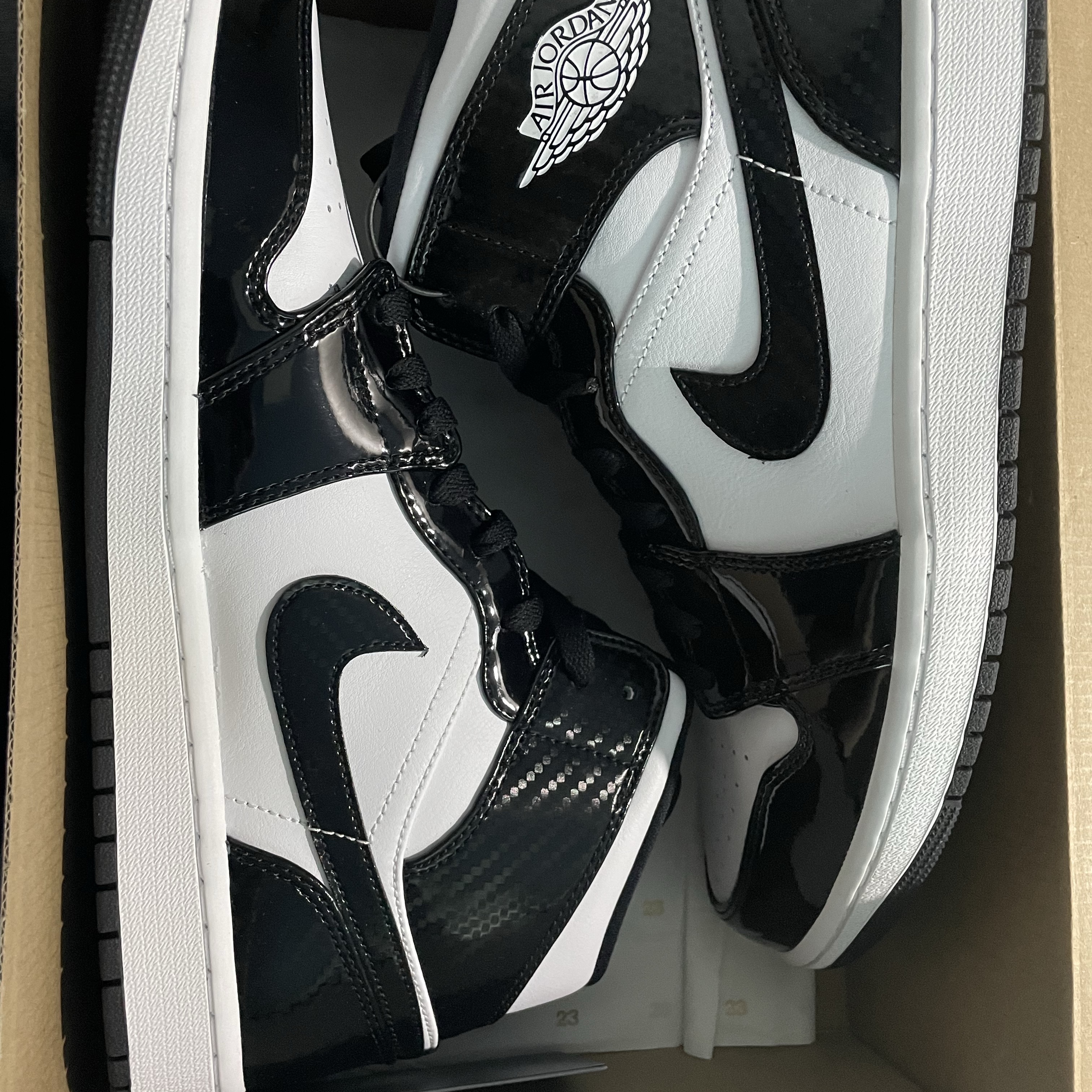 Jordan 1 Mid SE ASW Black 착용 스타일 - 1