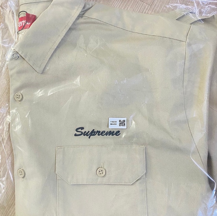 Supreme Our Lady Work Shirt Khaki - 24SS 착용 스타일