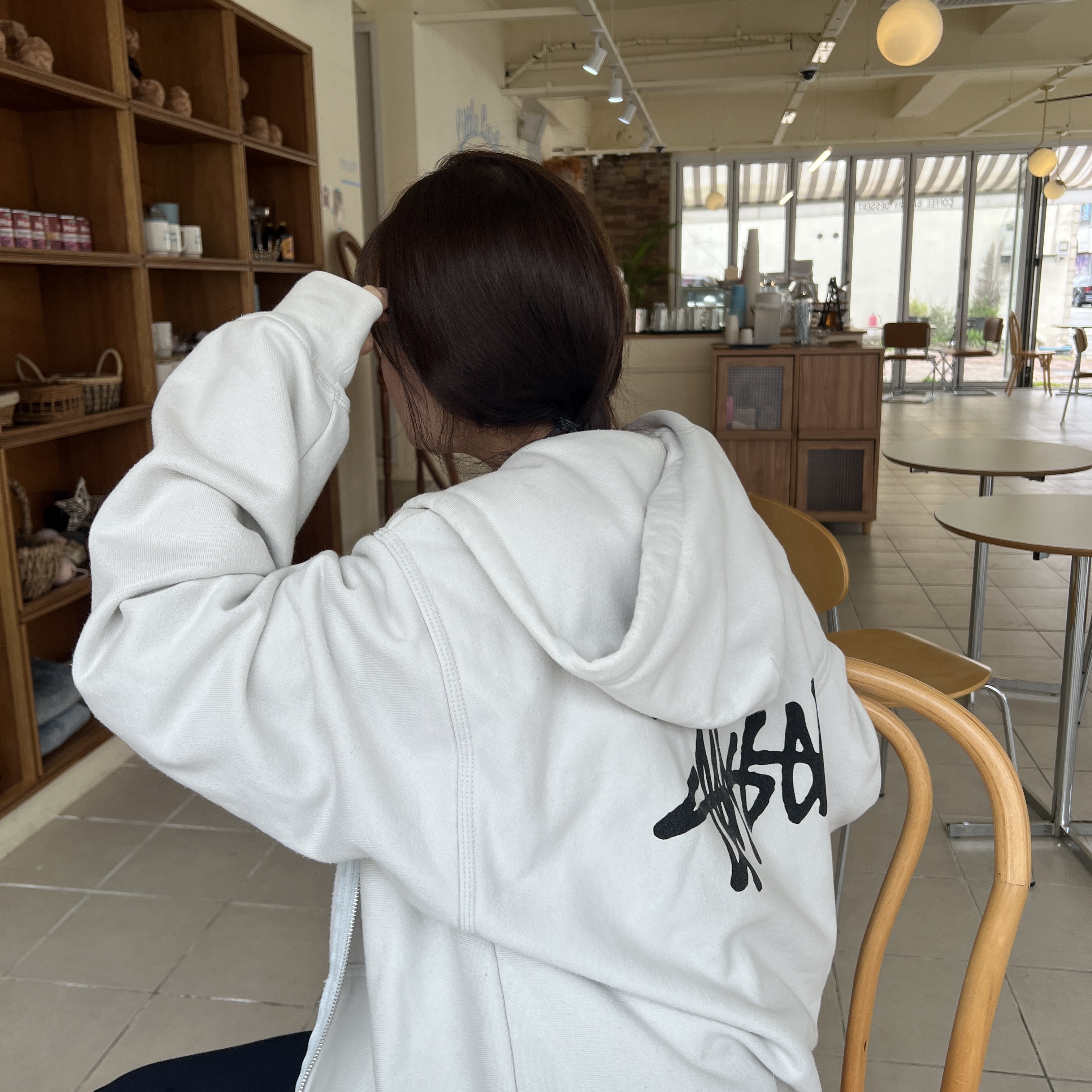 Stussy Basic Stussy Zip Hoodie Fog 2024 착용 스타일 - 2