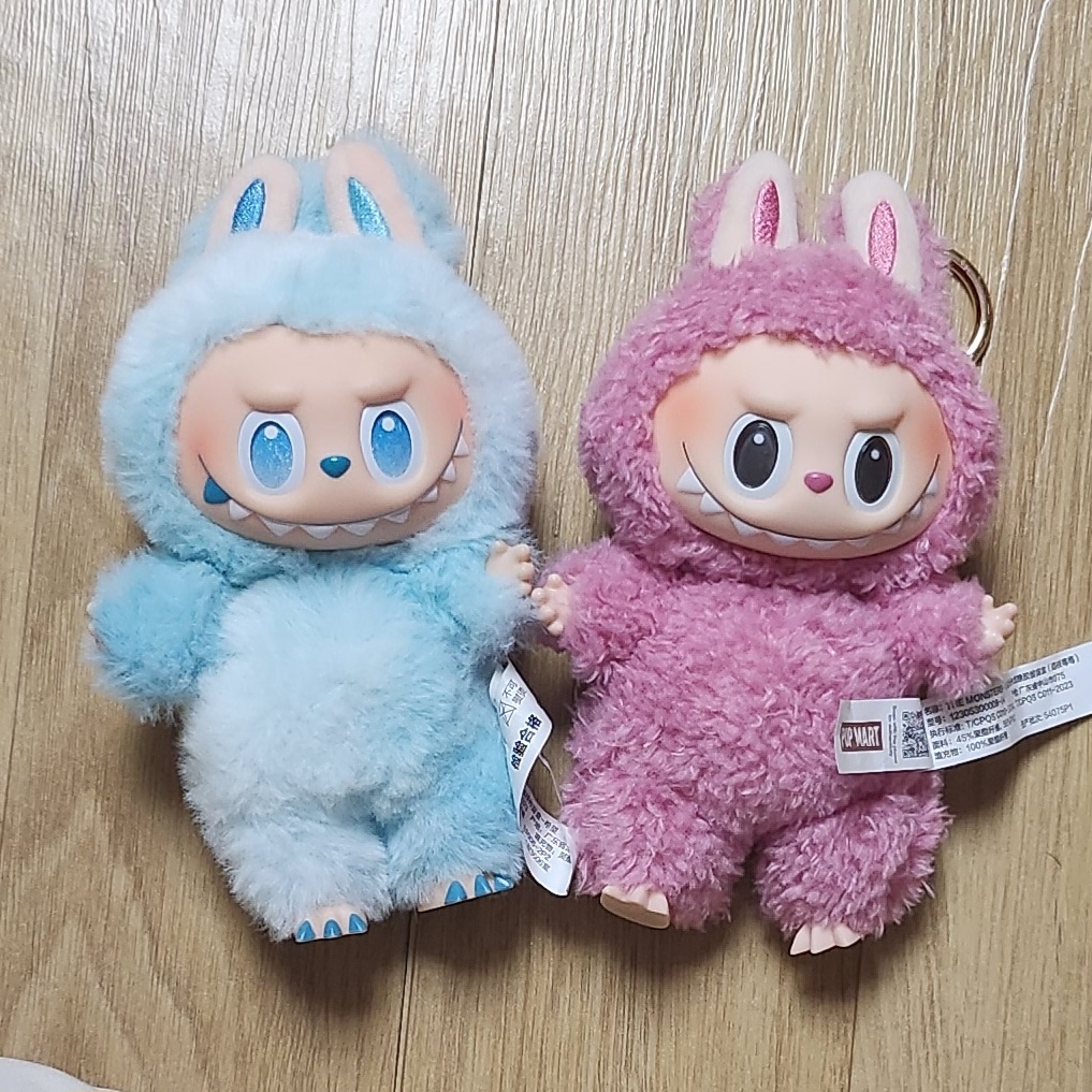 Pop Mart The Monsters Labubu Tasty Macarons Series Sealed Case (1 Blind Box), Pop Mart Labubu The Monsters Highlight Series Sealed Case (1 Blind Box) 착용 스타일 - 2