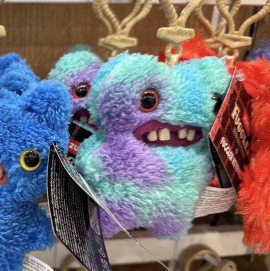 Fuggler McGoo Mix Keyring 착용 스타일