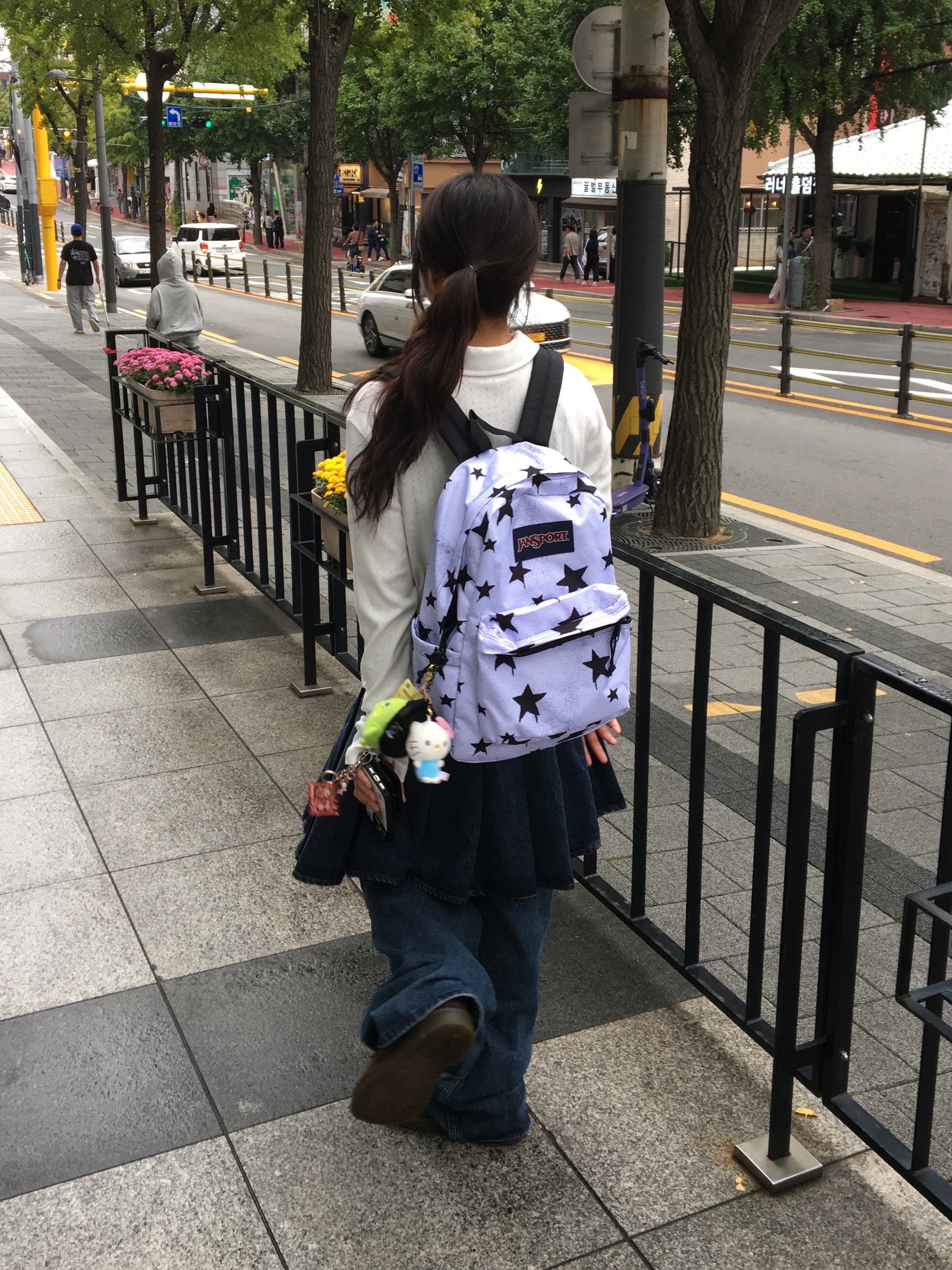 Jansport Half Pint Mini Backpack Sprayed Stars Black, COYSEIO Deep Denim Pleats Skirt Navy 착용 스타일 - 2