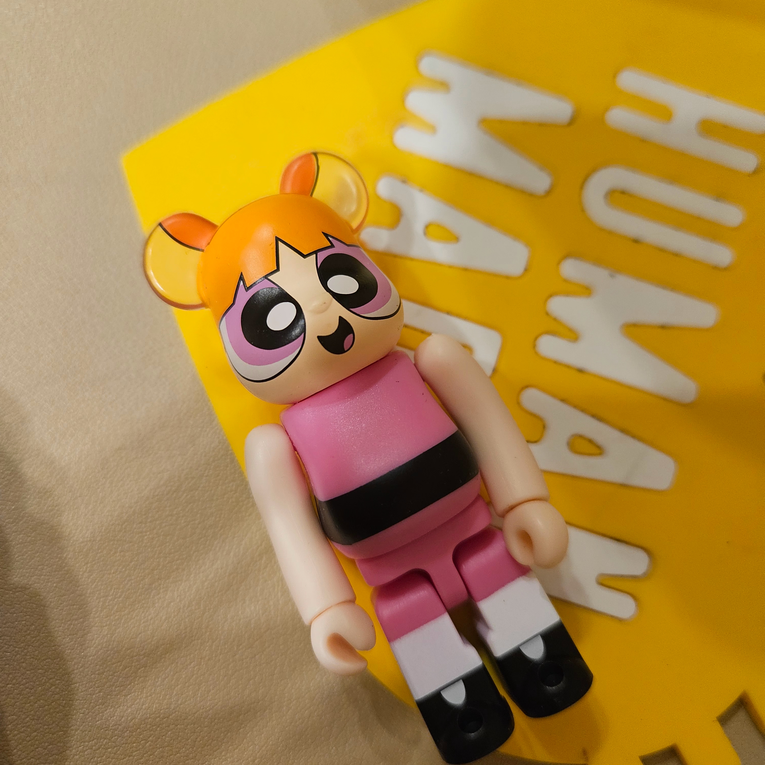 Human Made Heart Rubber Coaster Yellow, Bearbrick Series 50 Sealed Case 100% (24 Blind Boxes) 착용 스타일 - 2