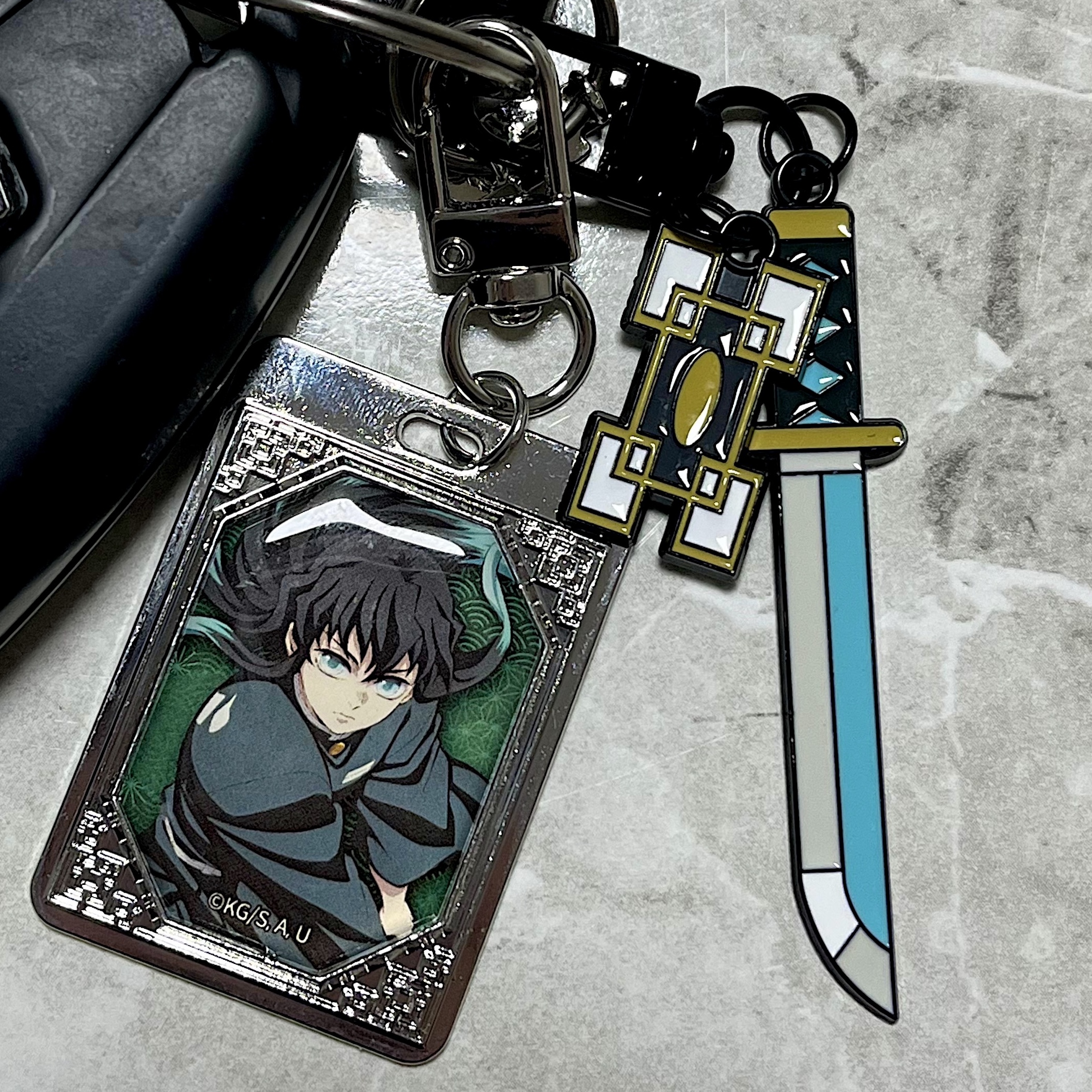 Demon Slayer Kimetsu No Yaiba Nichirin Sword Keyring Muichiro Tokito 착용 스타일