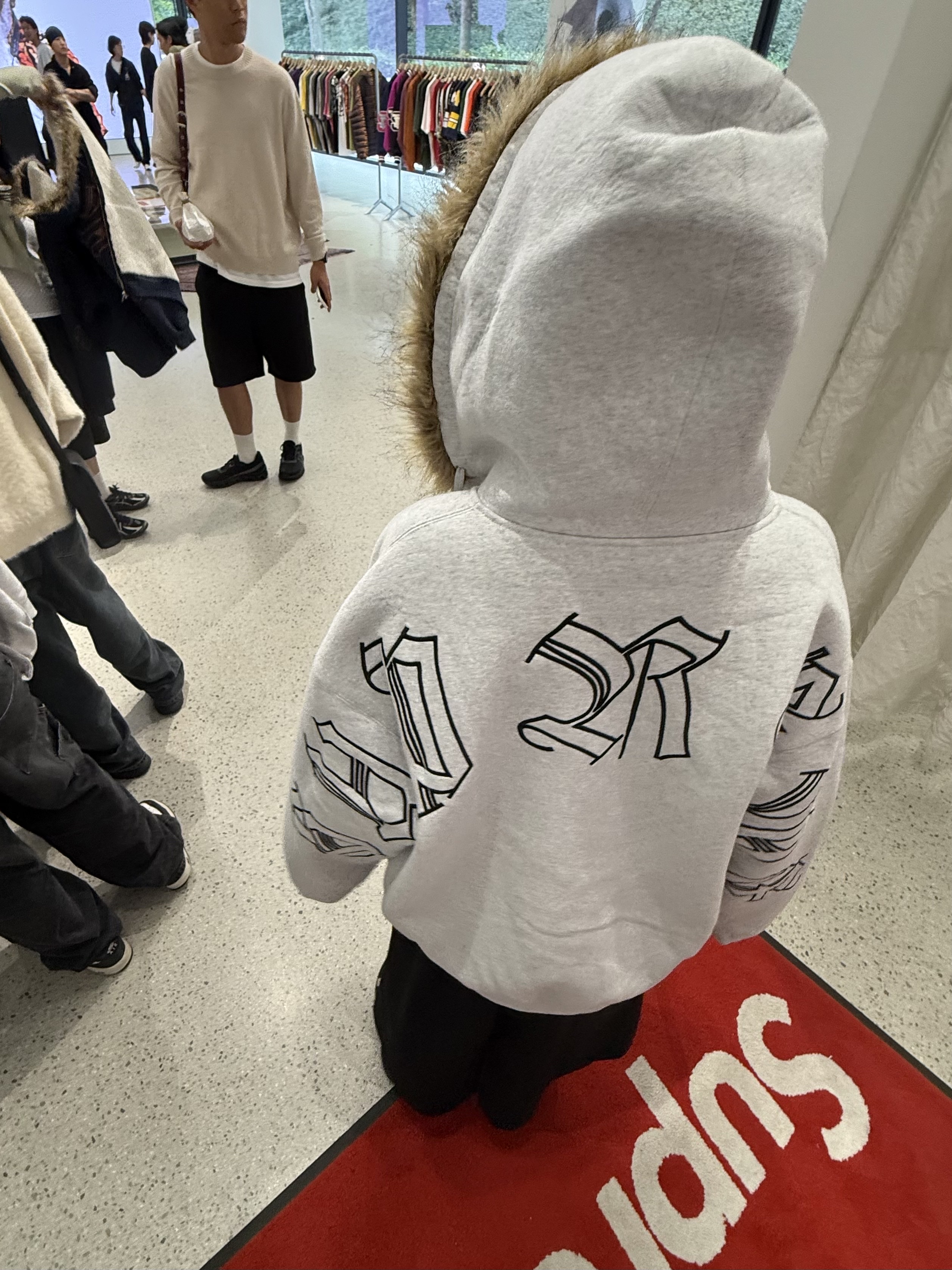 Supreme Faux Fur Zip Up Hooded Sweatshirt Ash Grey - 25FW 착용 스타일 - 1