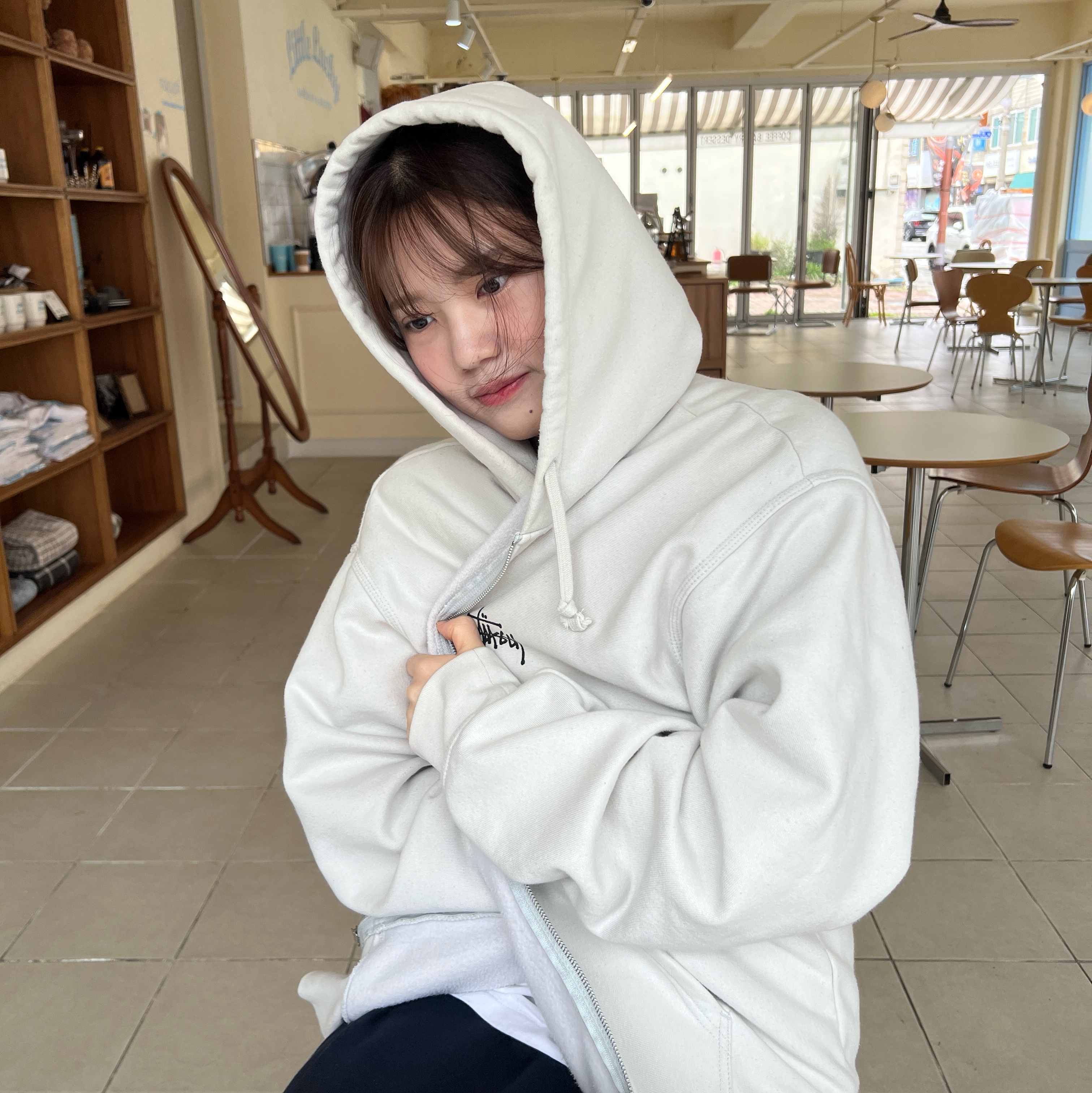 Stussy Basic Stussy Zip Hoodie Fog 2024 착용 스타일 - 1