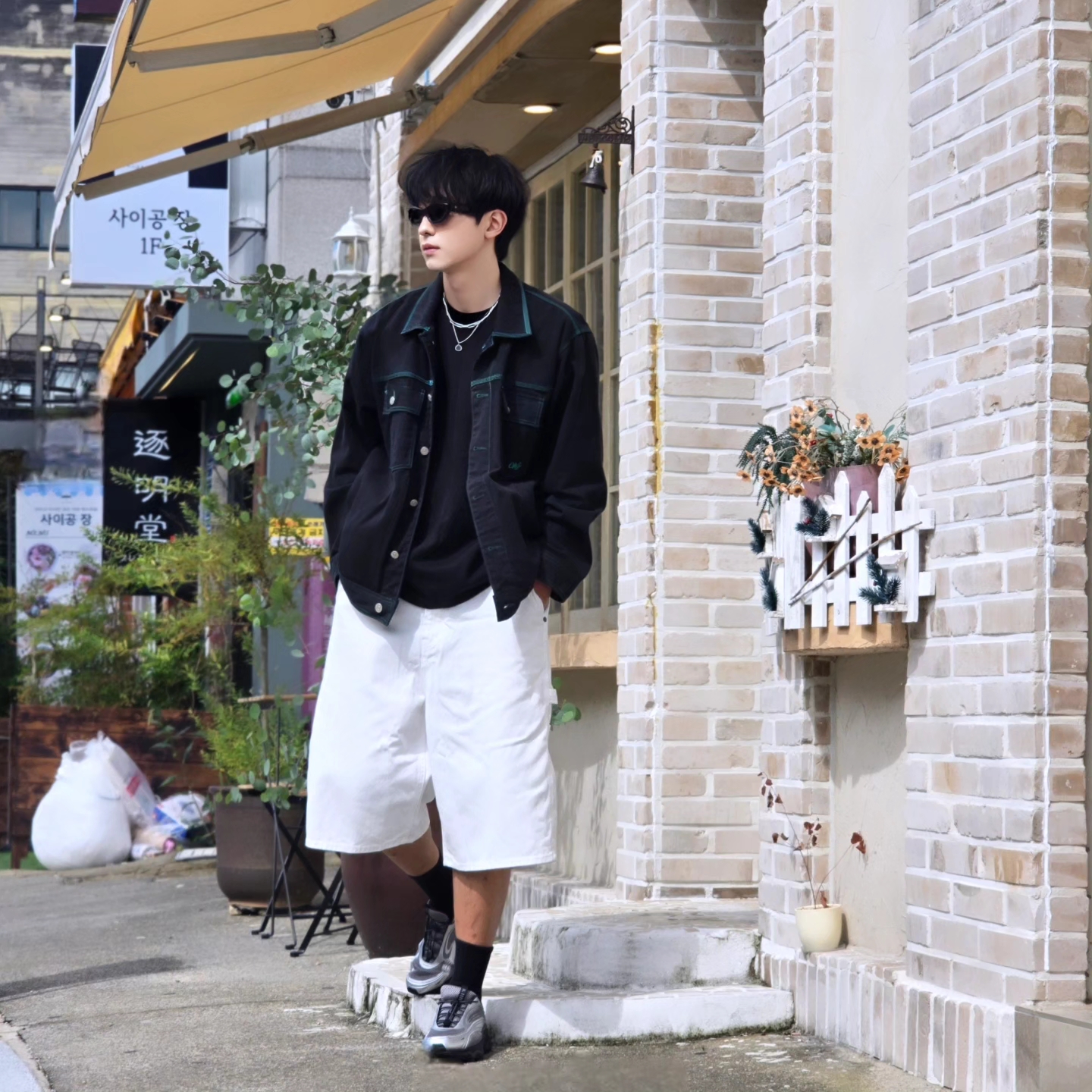 [6% 적립] FILA Pantera 99/25 Silver, Fila Pantera 99/25 Black Silver 착용 스타일 - 3