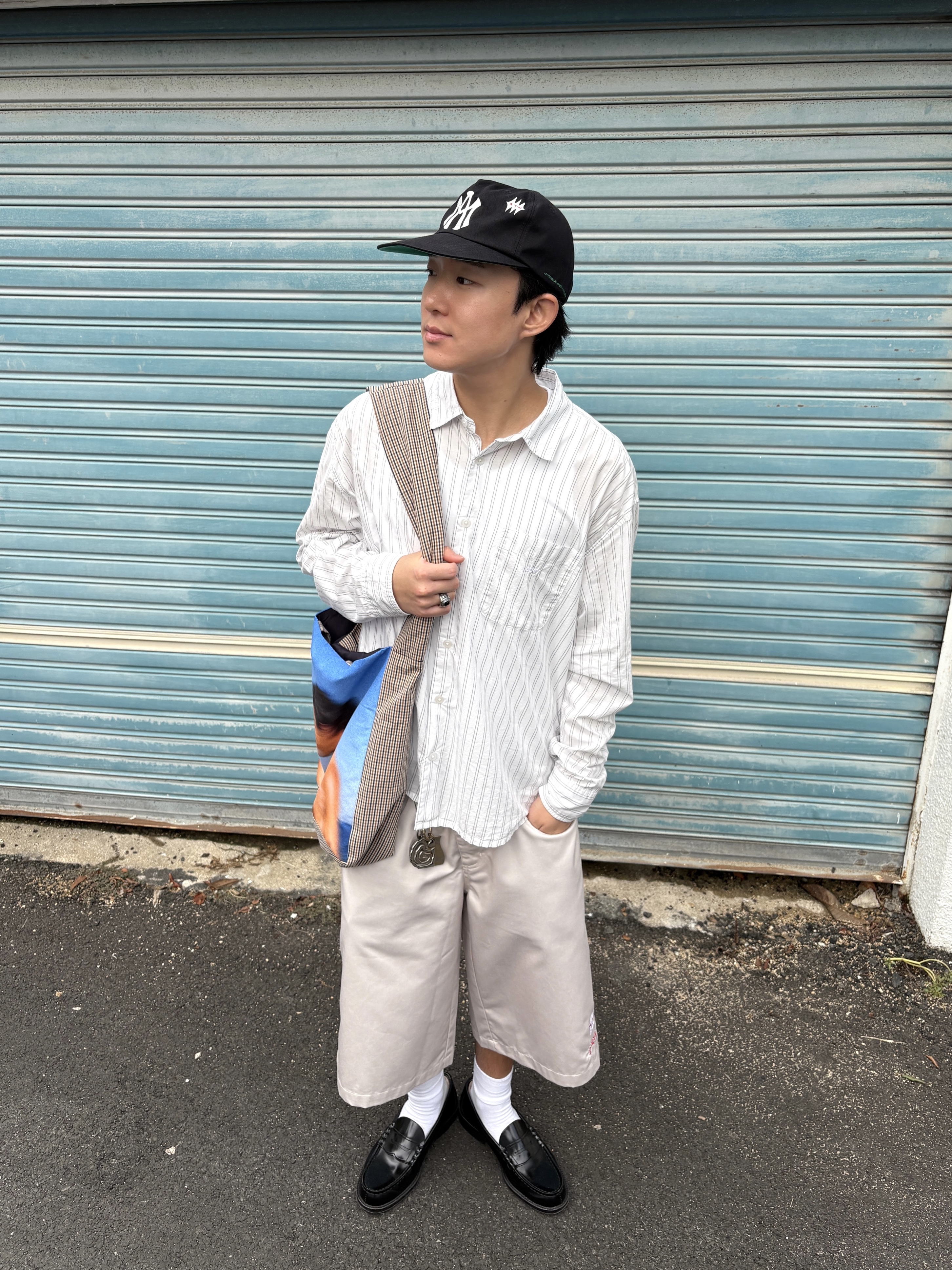 Haruta HS-9064 Wide Penny Loafer Black, Aftermath Atm Logo Ball Cap Black 착용 스타일 - 3